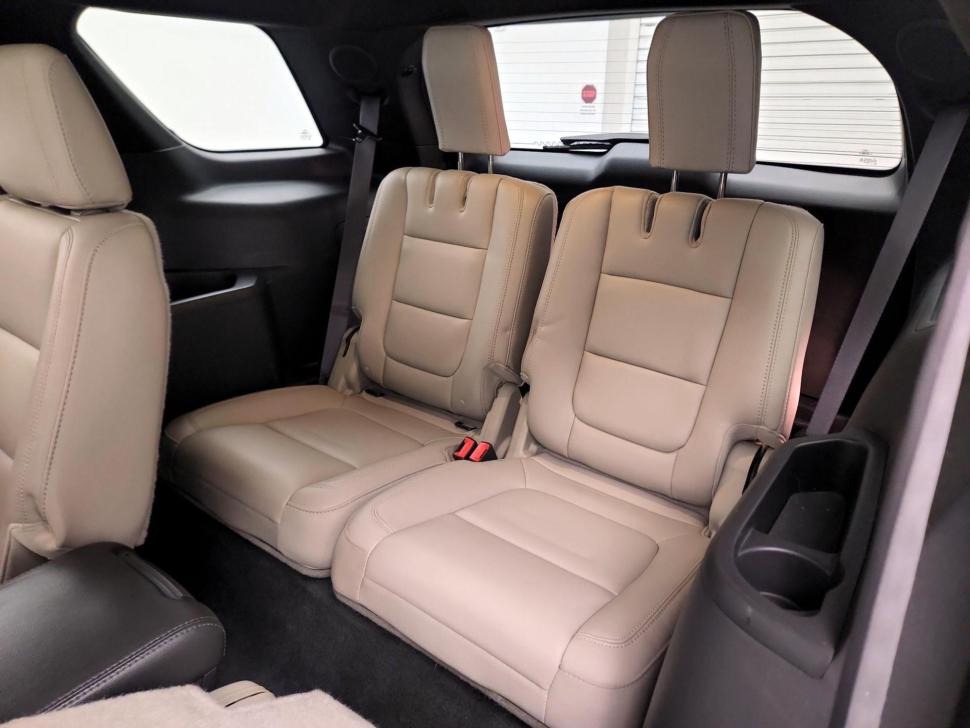 Thumbnail: 2015 Ford Explorer - 20