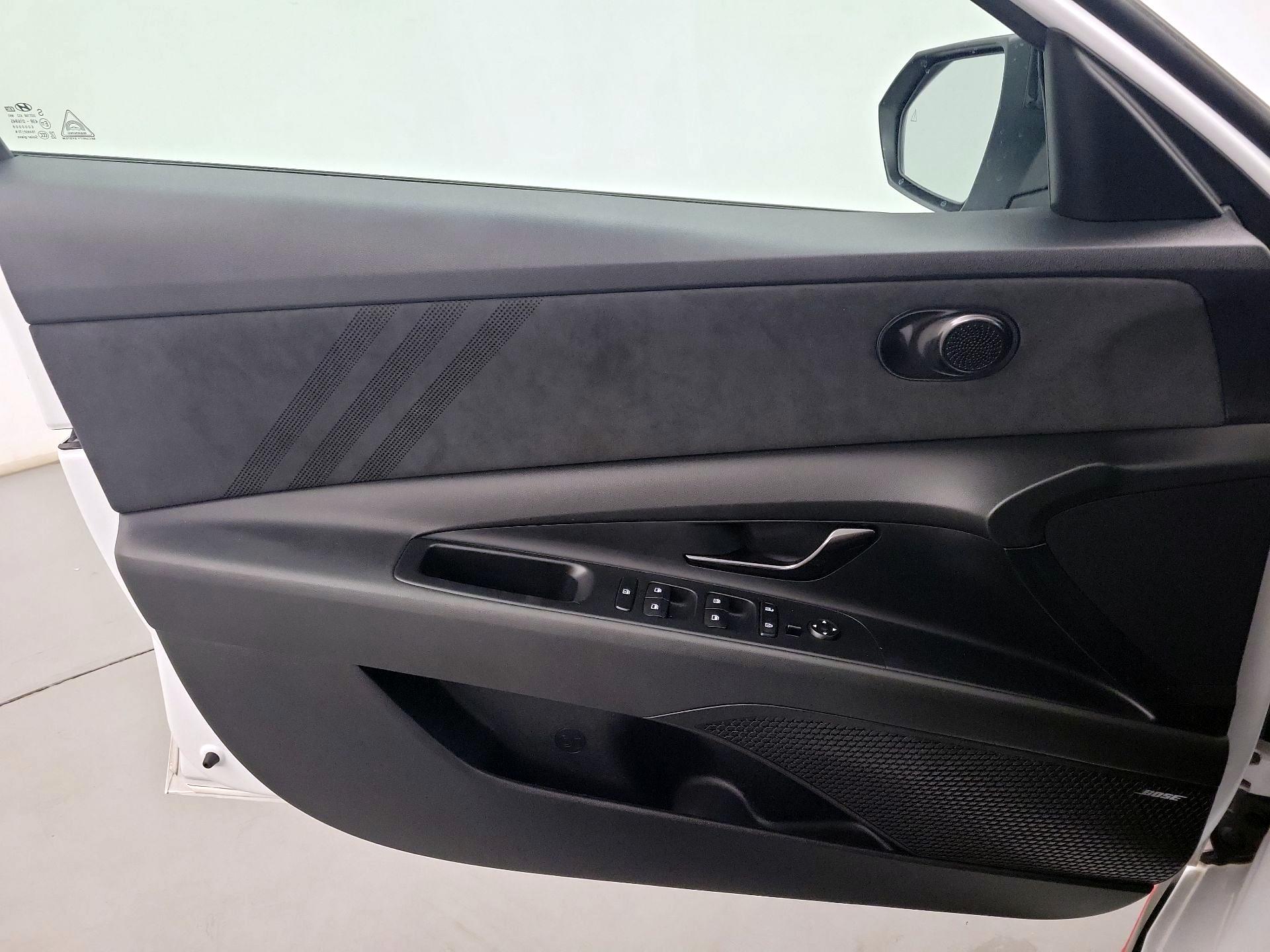 Thumbnail: 2023 Hyundai Elantra - 12