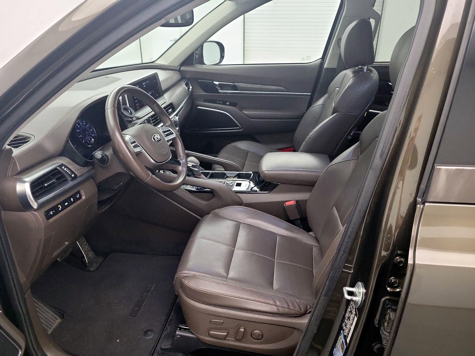 Thumbnail: 2021 Kia Telluride - 11