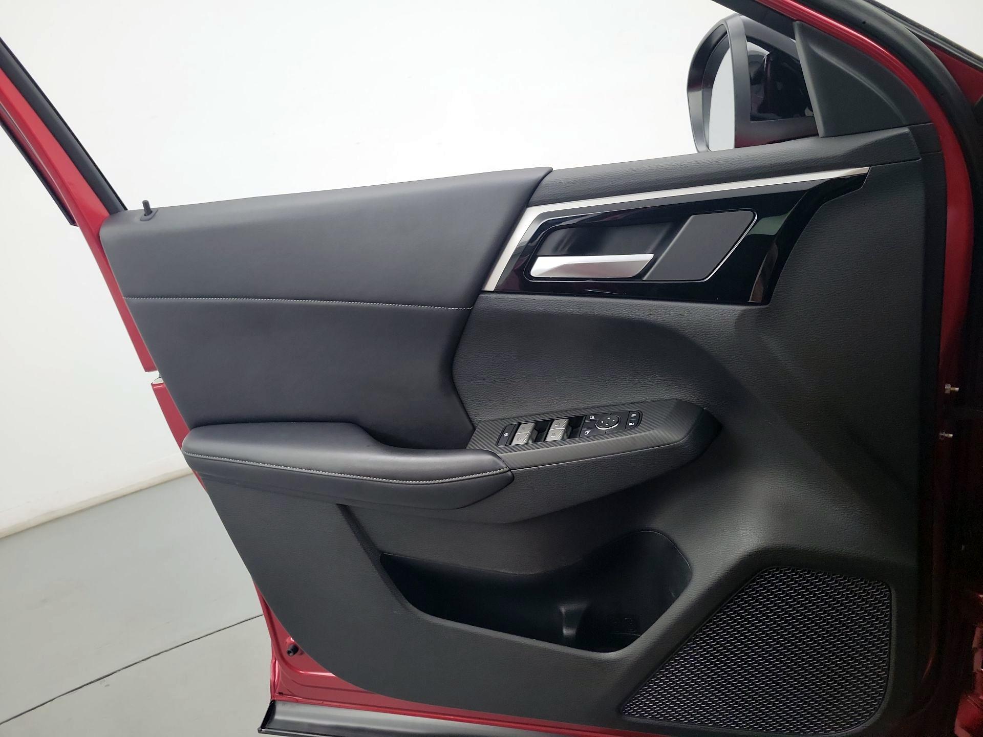 Thumbnail: 2022 Mitsubishi Outlander - 12