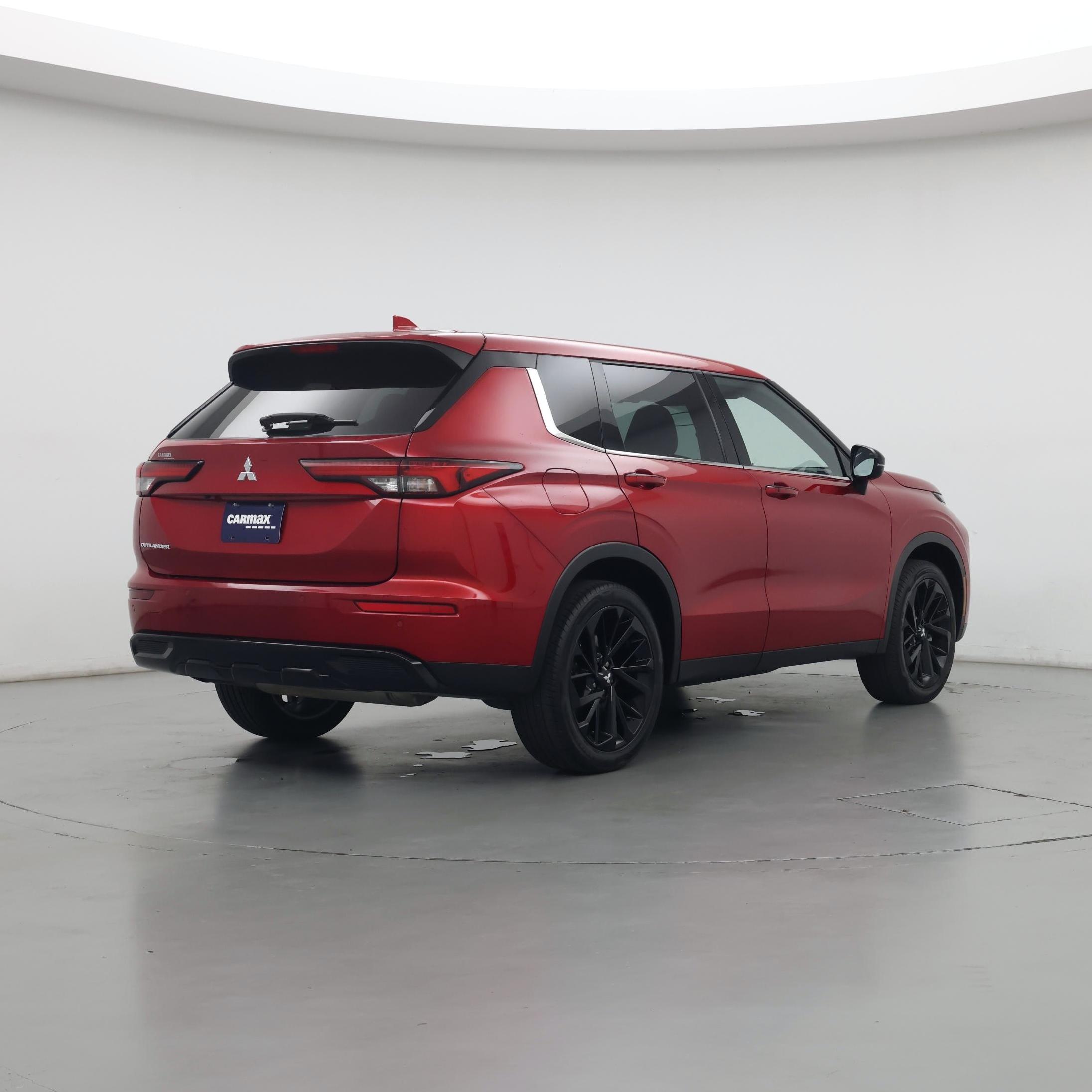 Thumbnail: 2022 Mitsubishi Outlander - 8