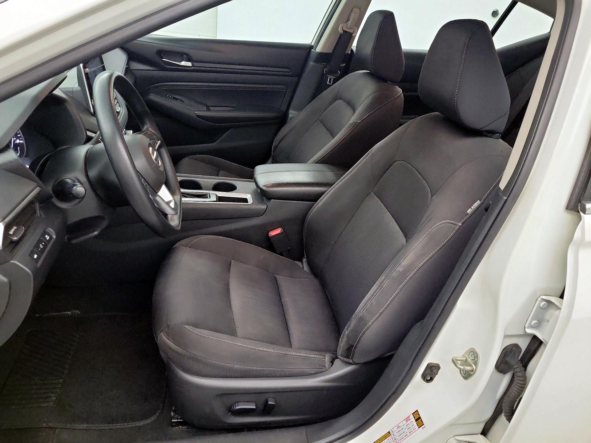 Thumbnail: 2020 Nissan Altima - 11