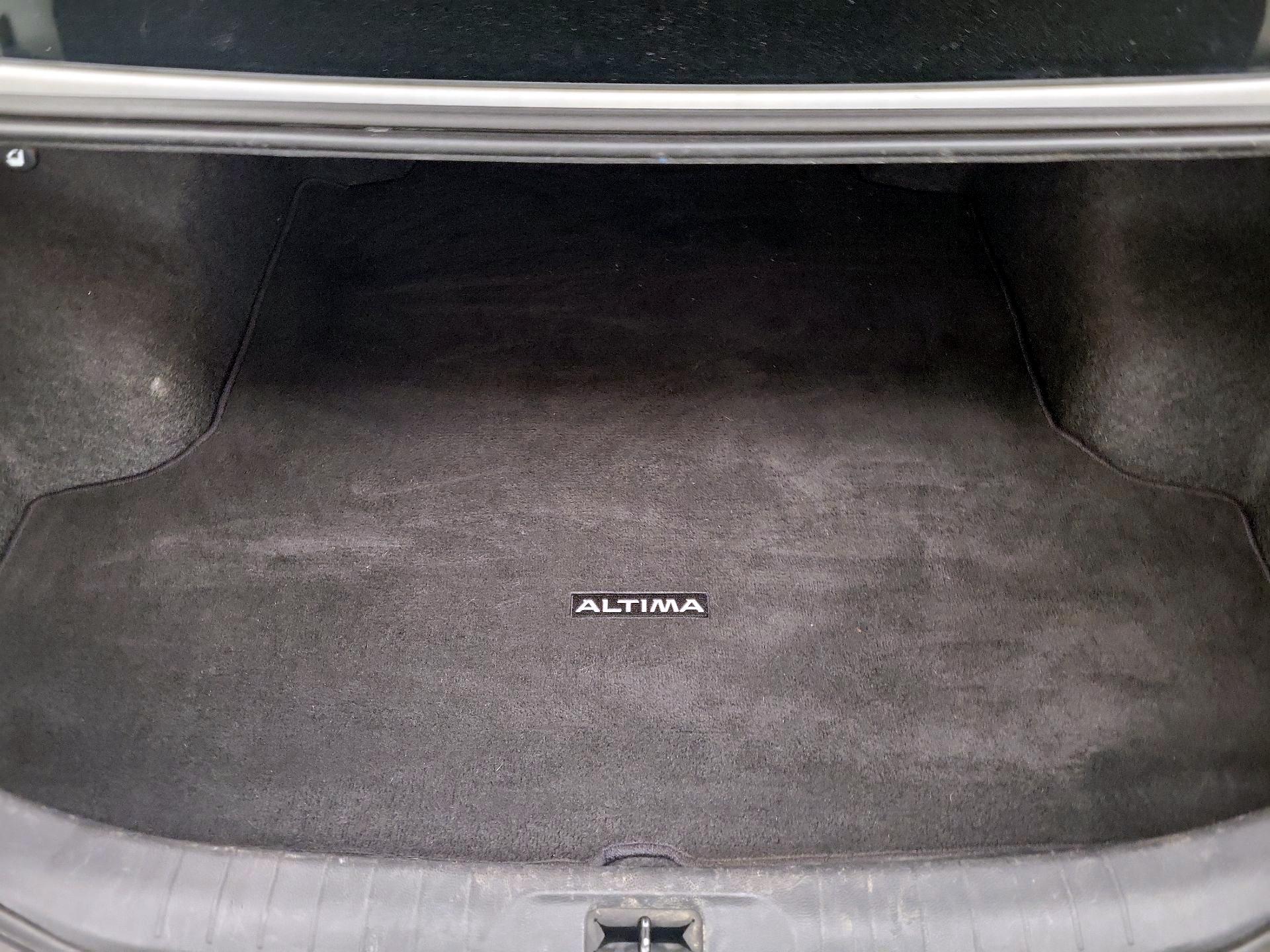 Thumbnail: 2020 Nissan Altima - 20