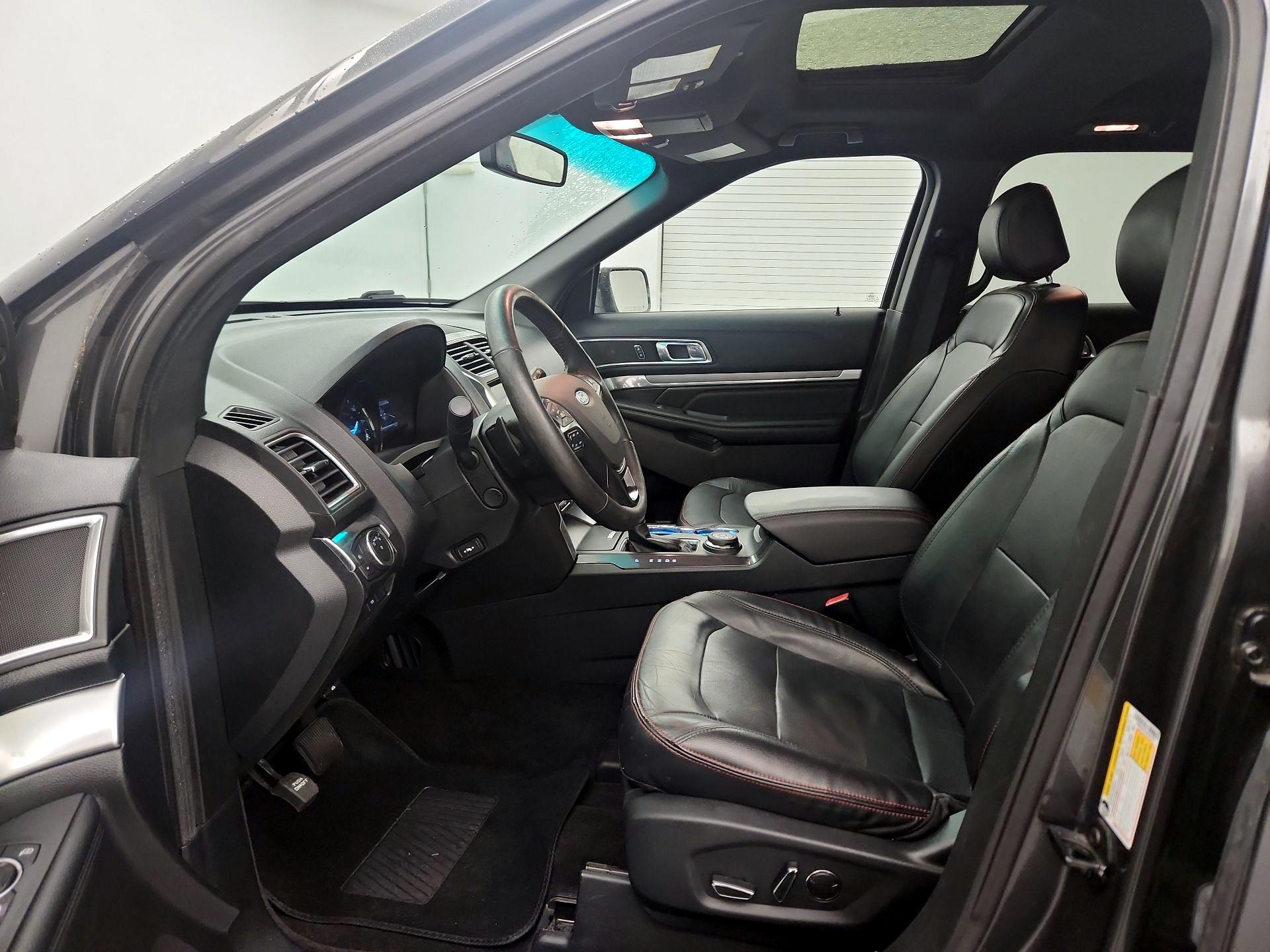 Thumbnail: 2016 Ford Explorer - 11