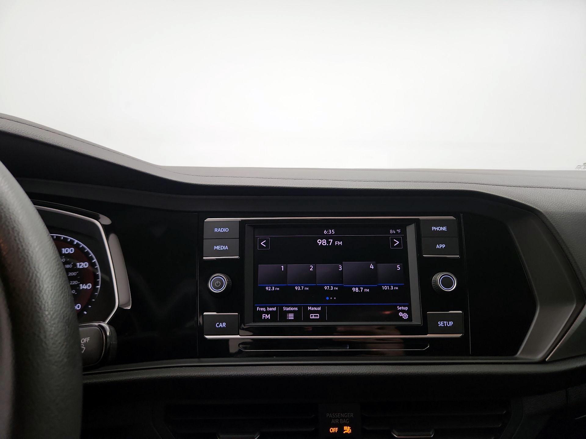 Thumbnail: 2019 Volkswagen Jetta - 15