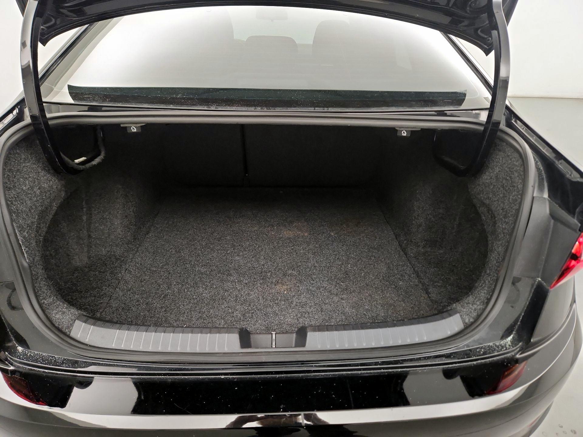 Thumbnail: 2019 Volkswagen Jetta - 20