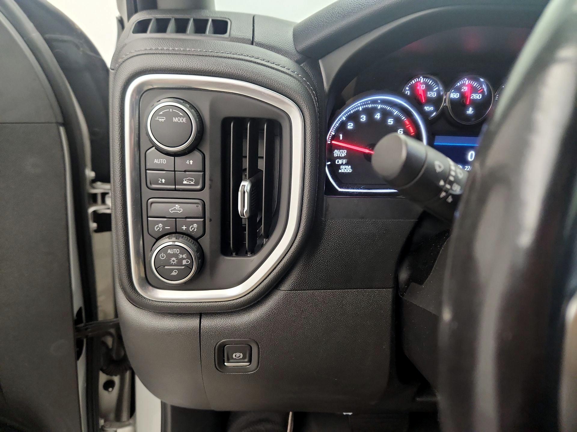 Thumbnail: 2021 Chevrolet Silverado 1500 - 13