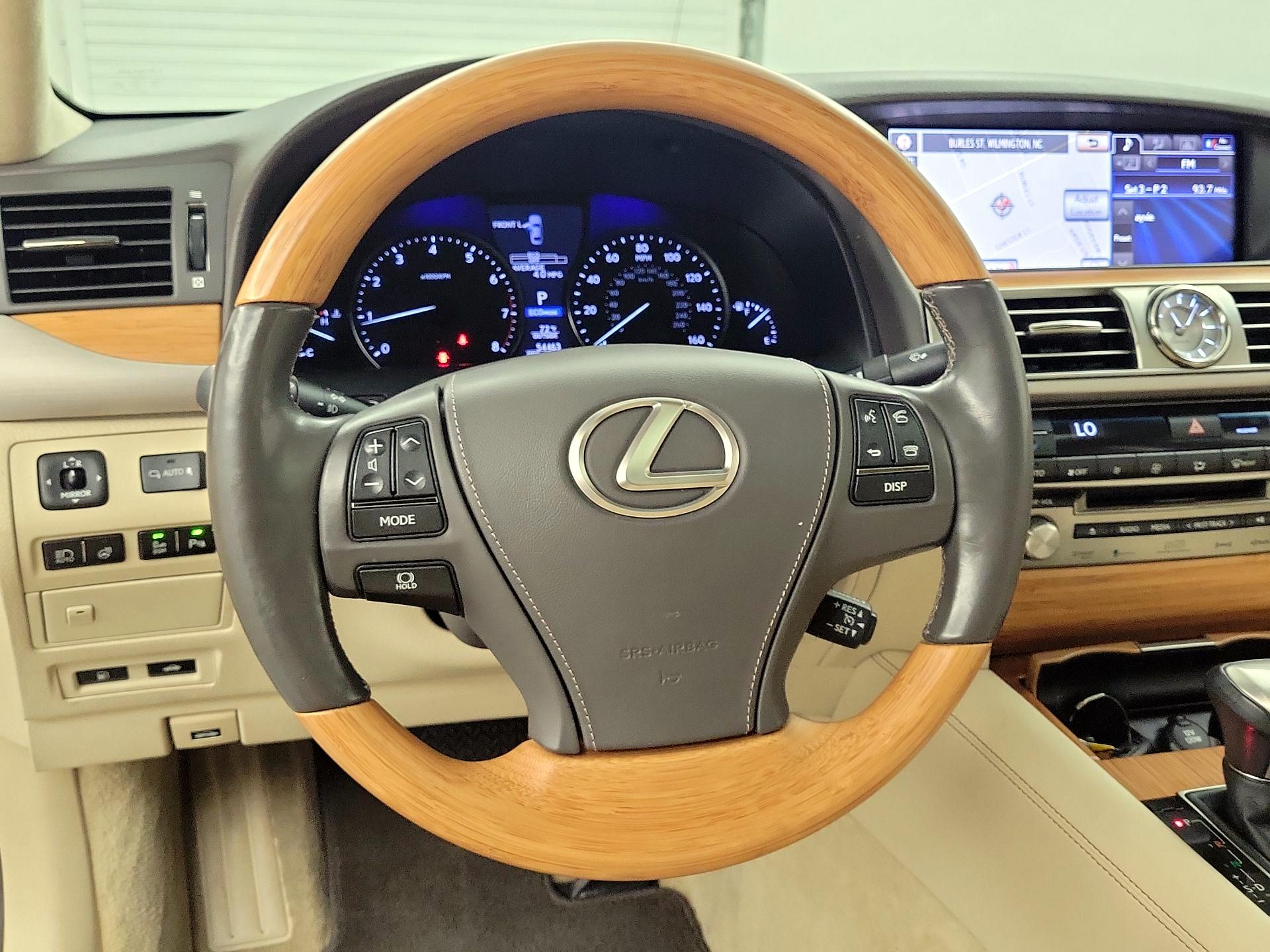 Thumbnail: 2014 Lexus LS - 10