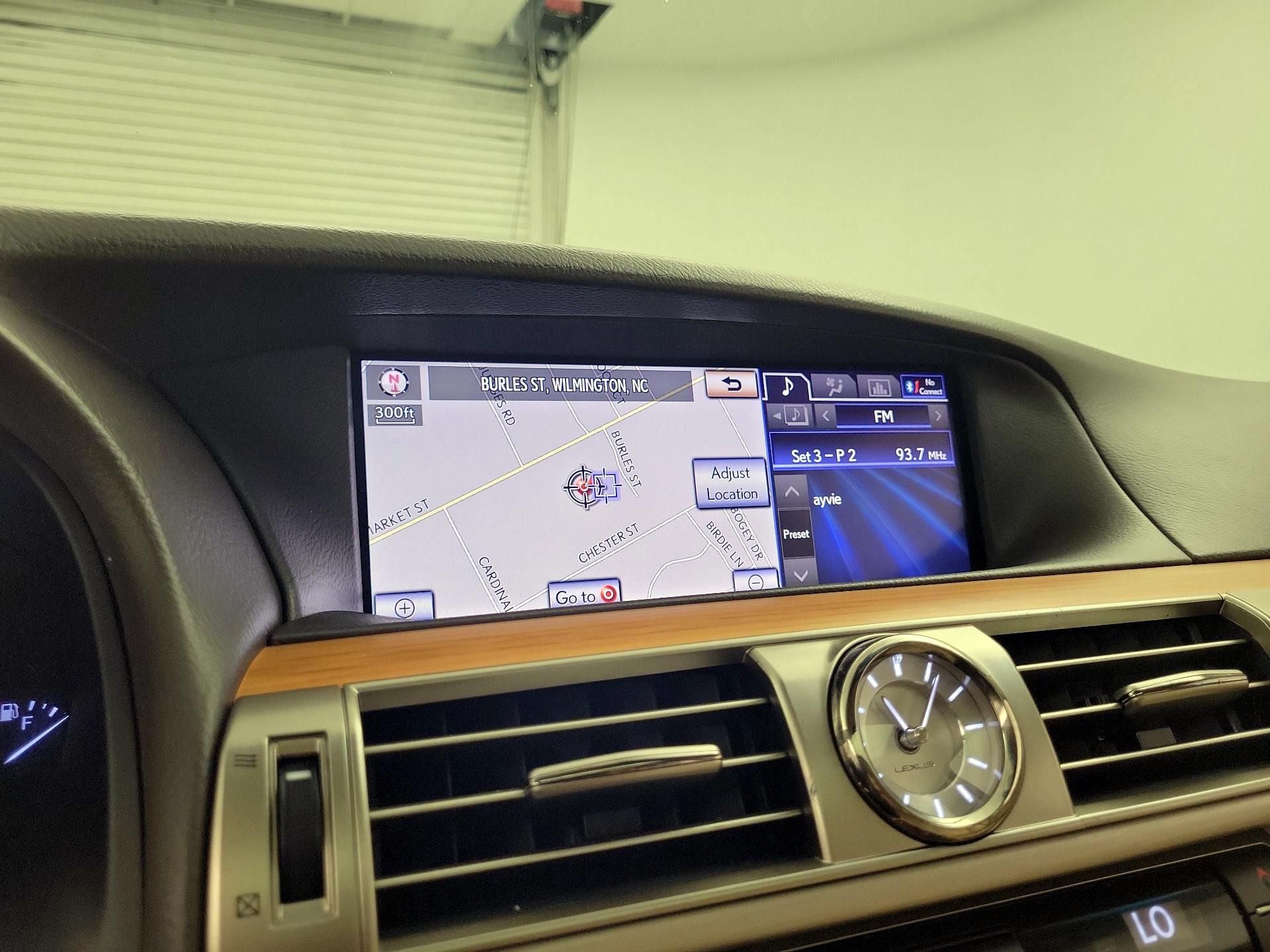Thumbnail: 2014 Lexus LS - 14