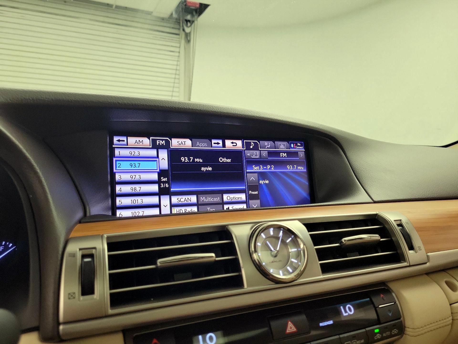 Thumbnail: 2014 Lexus LS - 16