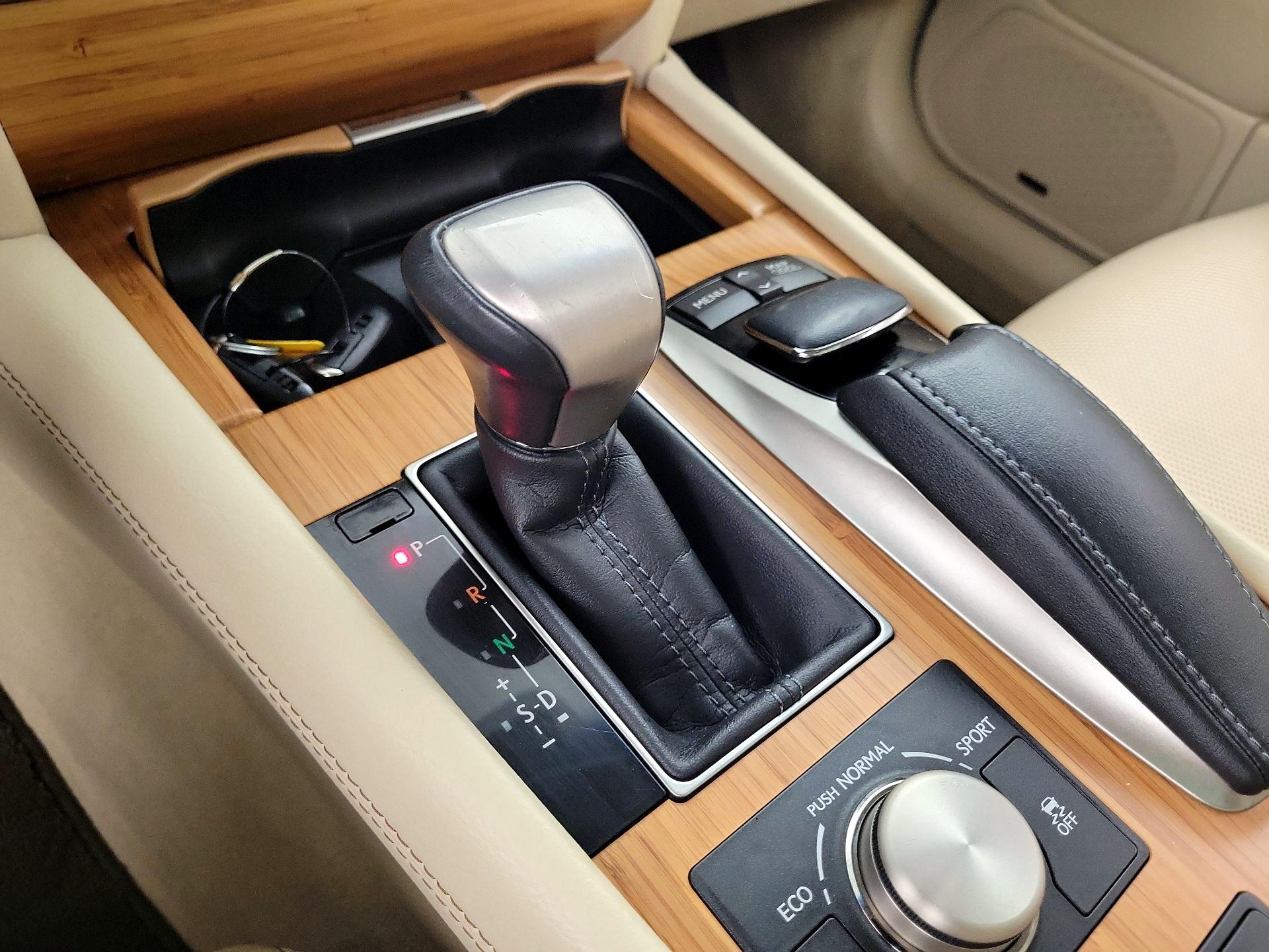 Thumbnail: 2014 Lexus LS - 18