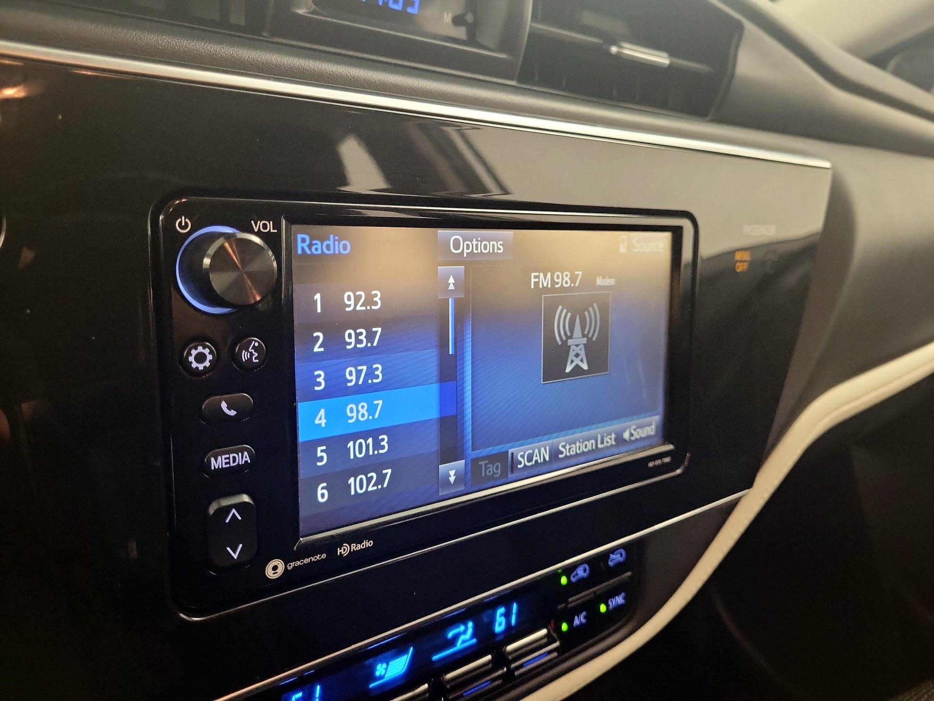Thumbnail: 2018 Toyota Corolla iM - 15