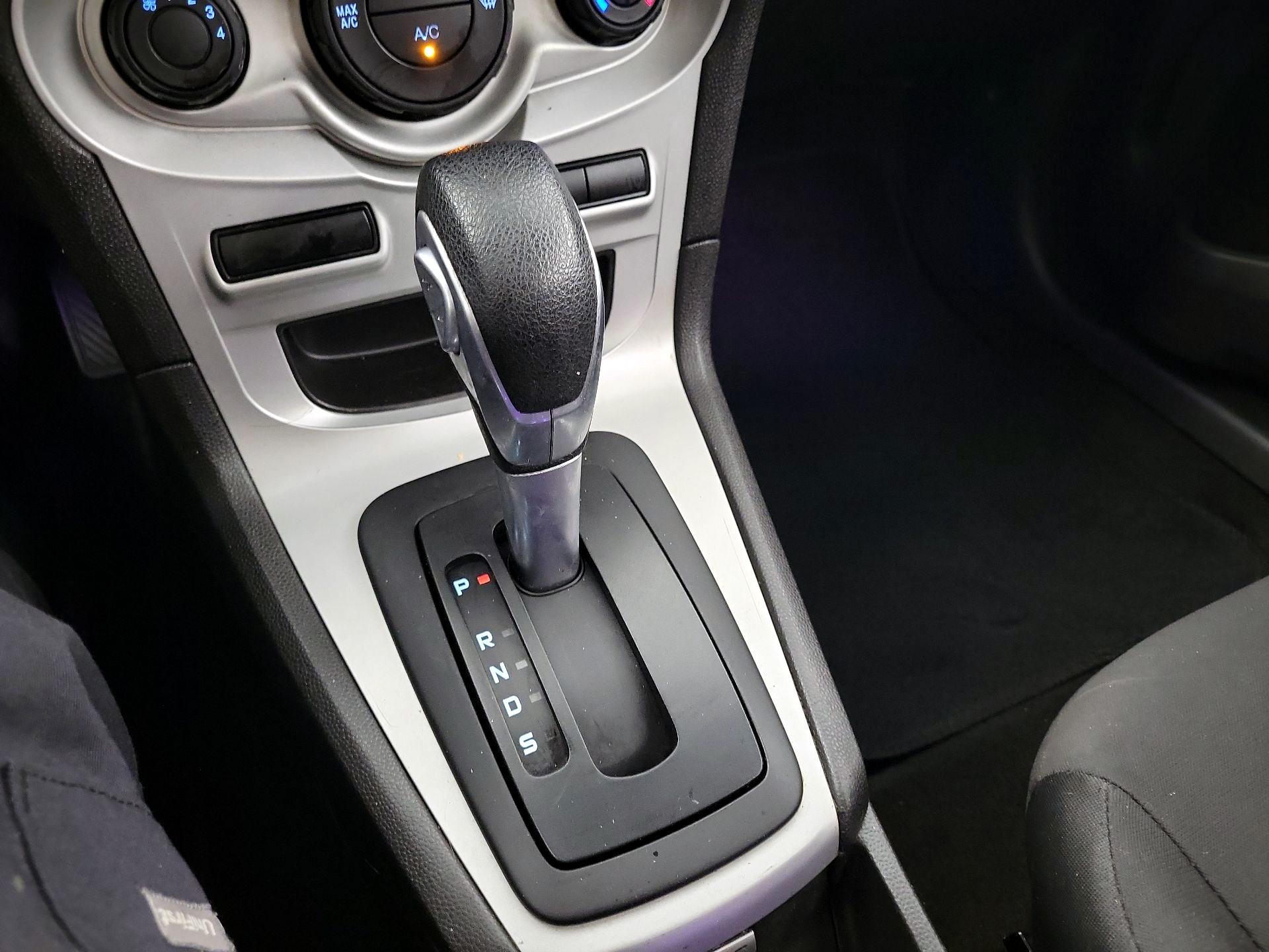 Thumbnail: 2017 Ford Fiesta - 16