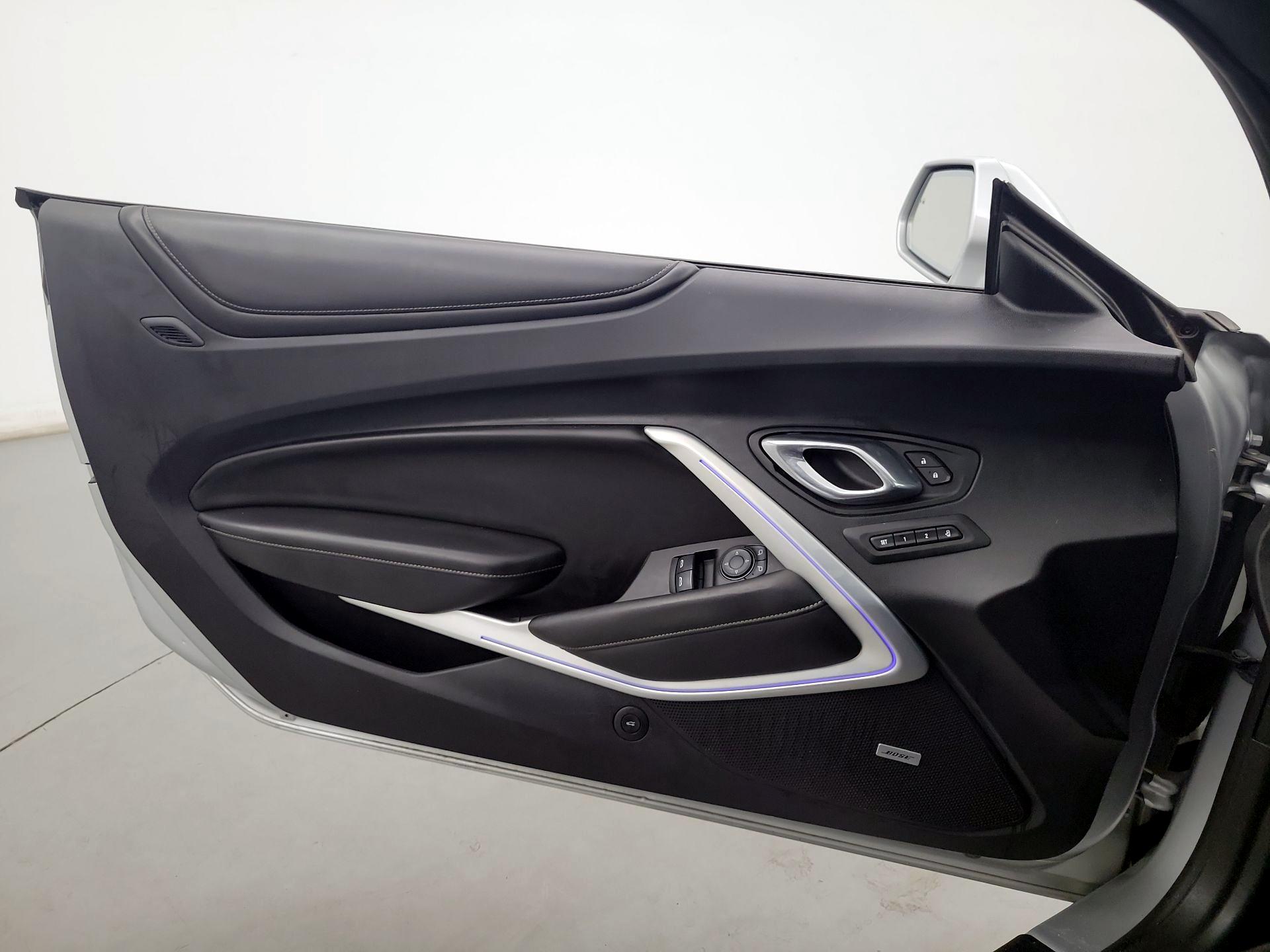 Thumbnail: 2017 Chevrolet Camaro - 10