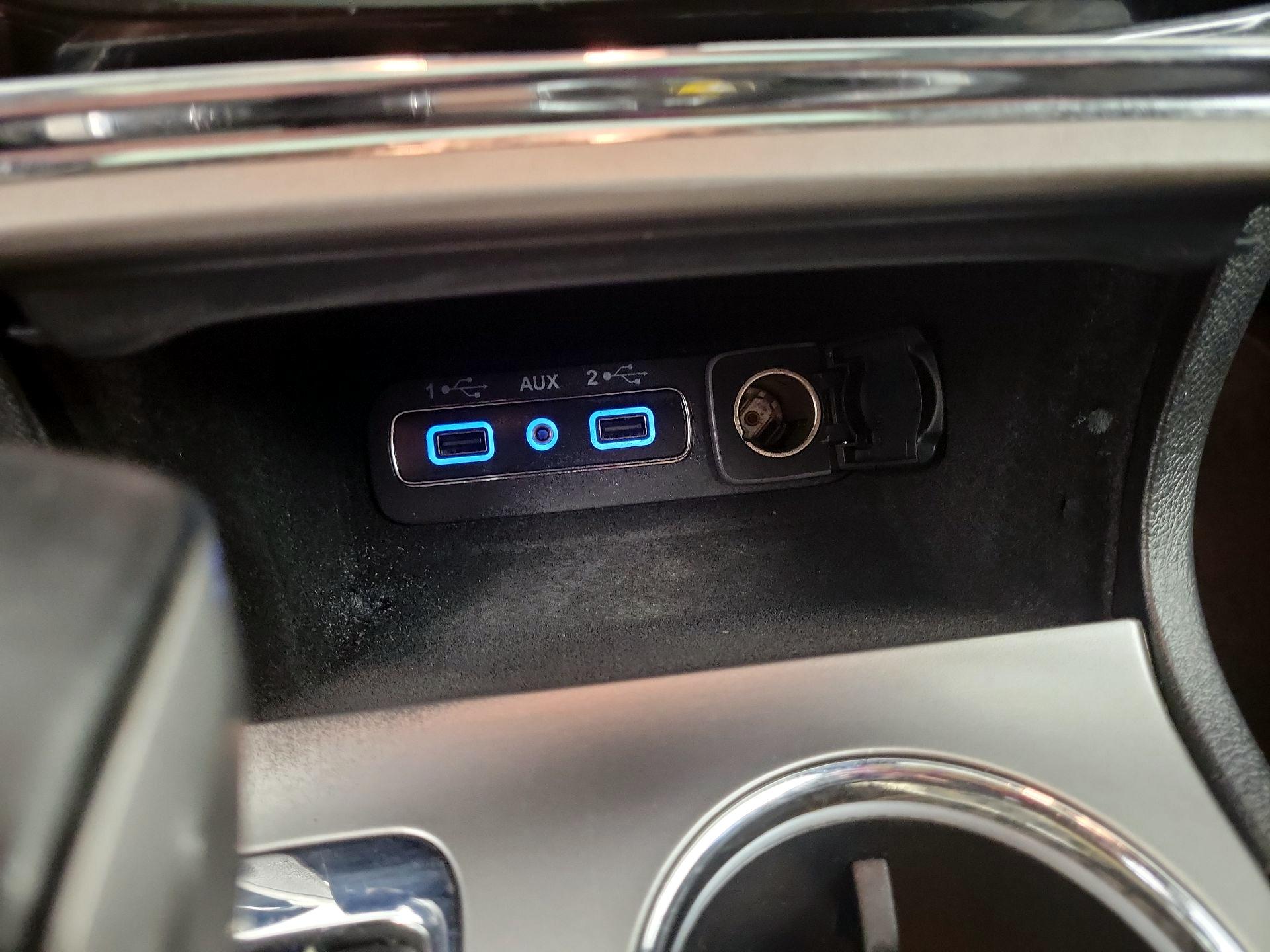 Thumbnail: 2020 Jeep Grand Cherokee - 17