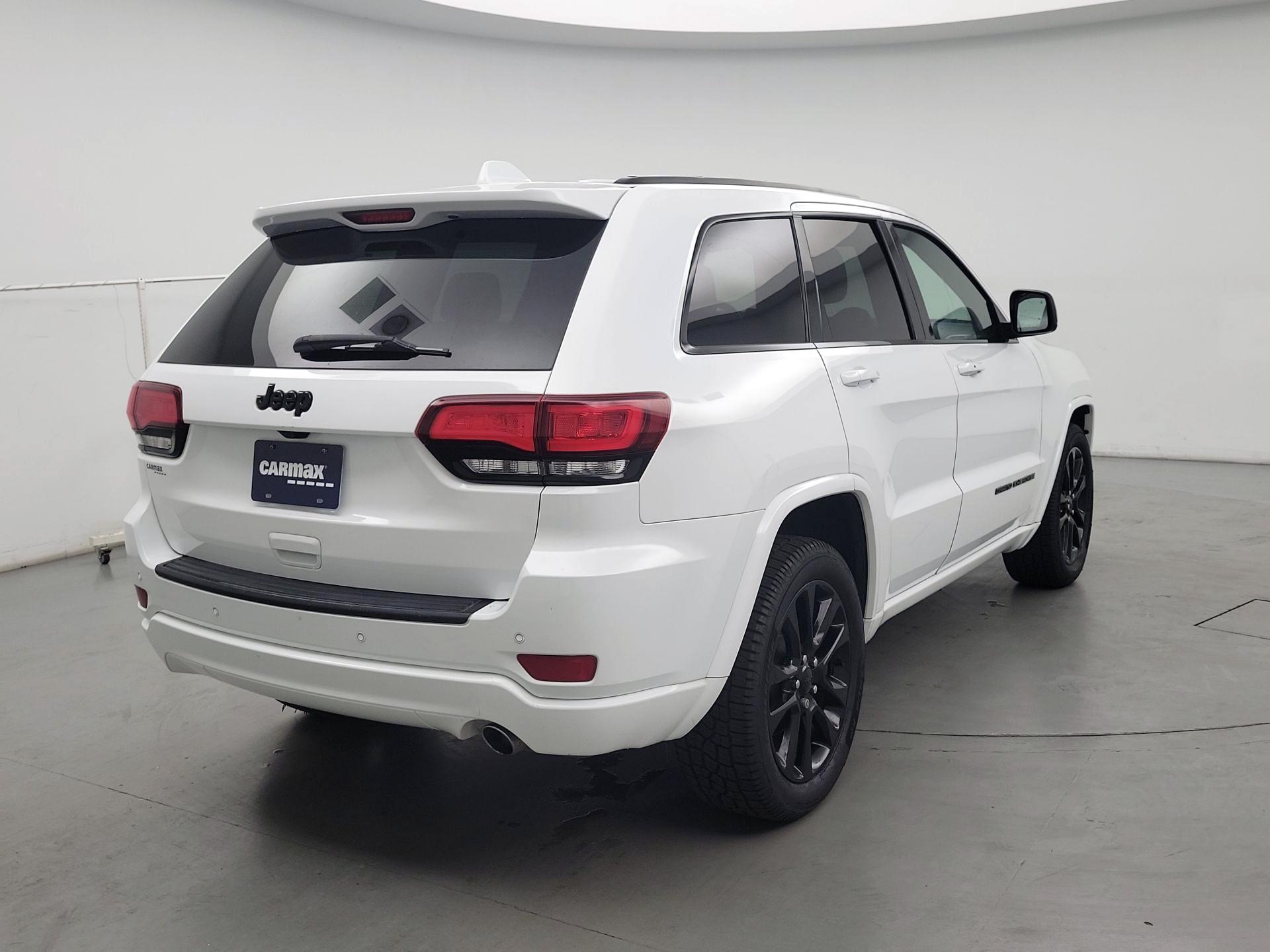 Thumbnail: 2020 Jeep Grand Cherokee - 5