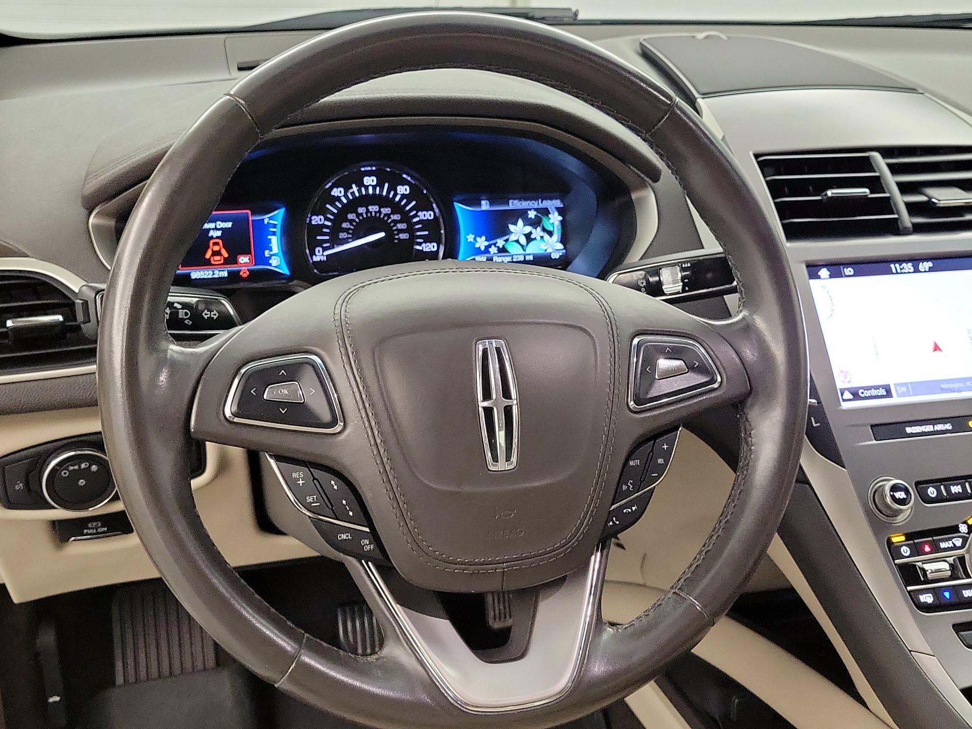 Thumbnail: 2019 Lincoln MKZ - 10