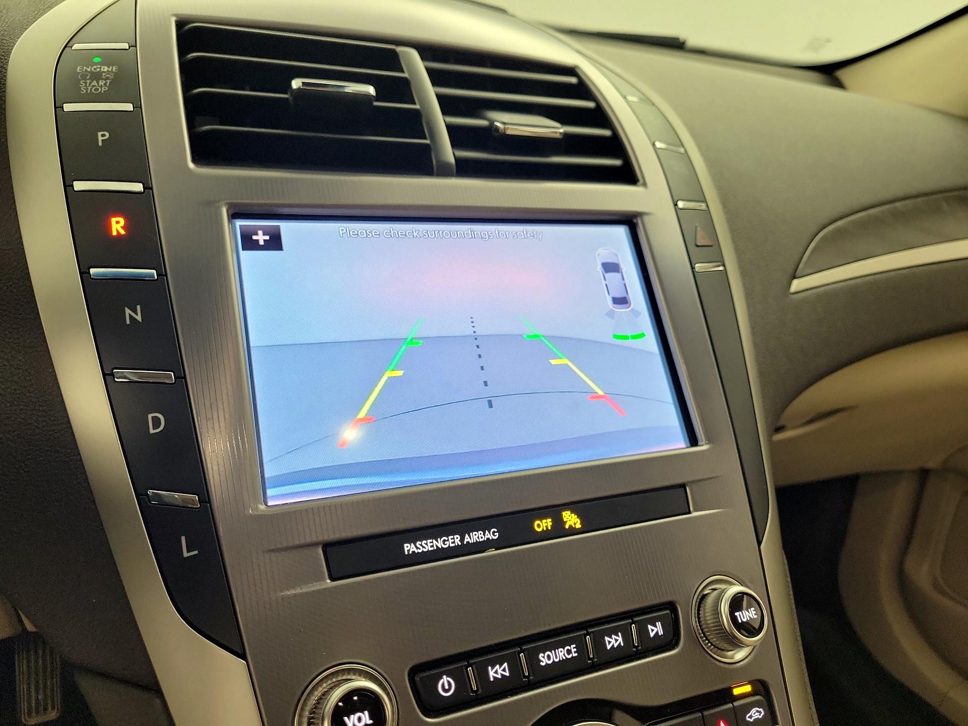 Thumbnail: 2019 Lincoln MKZ - 15