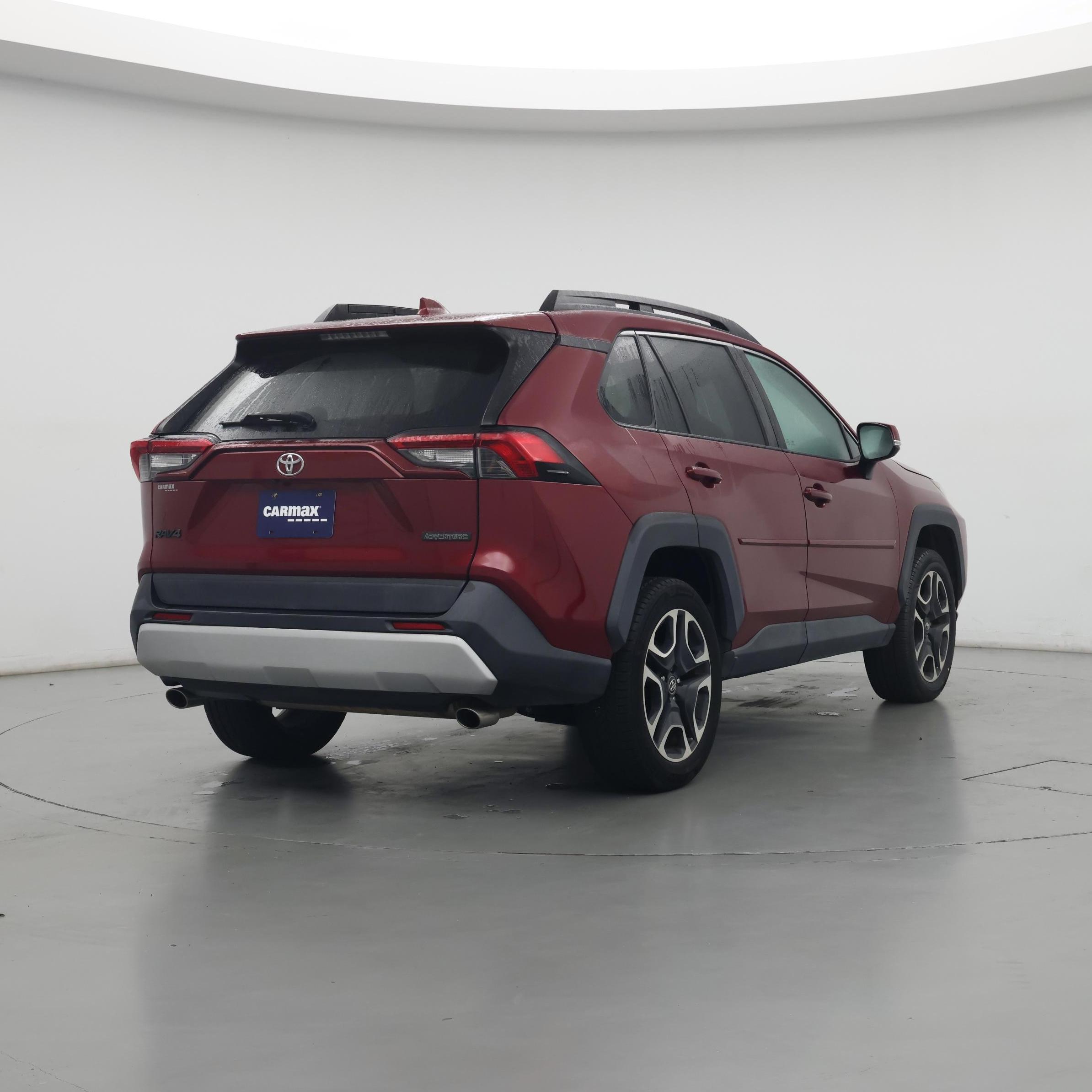 Thumbnail: 2019 Toyota RAV4 - 8