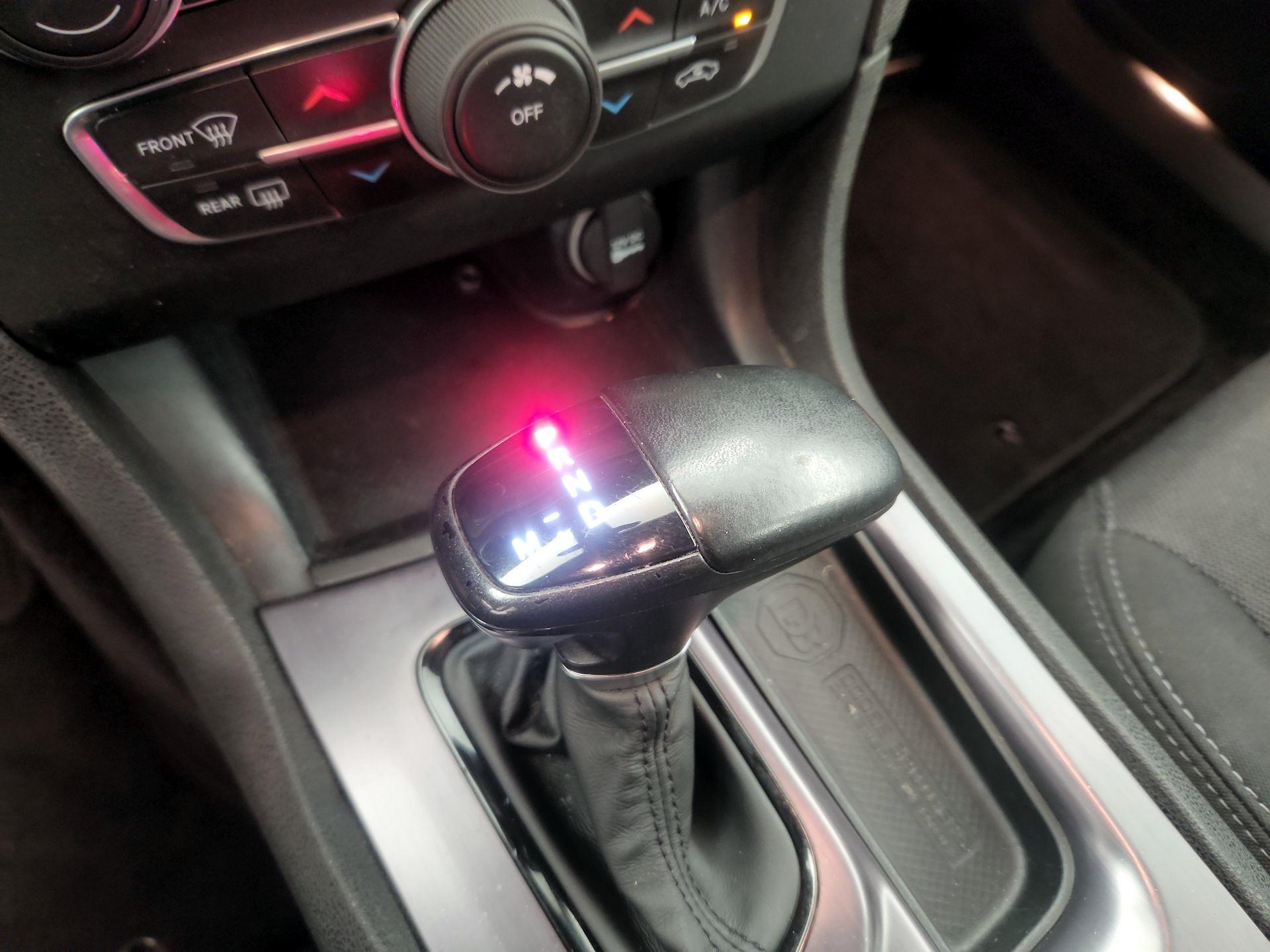 Thumbnail: 2018 Dodge Charger - 17
