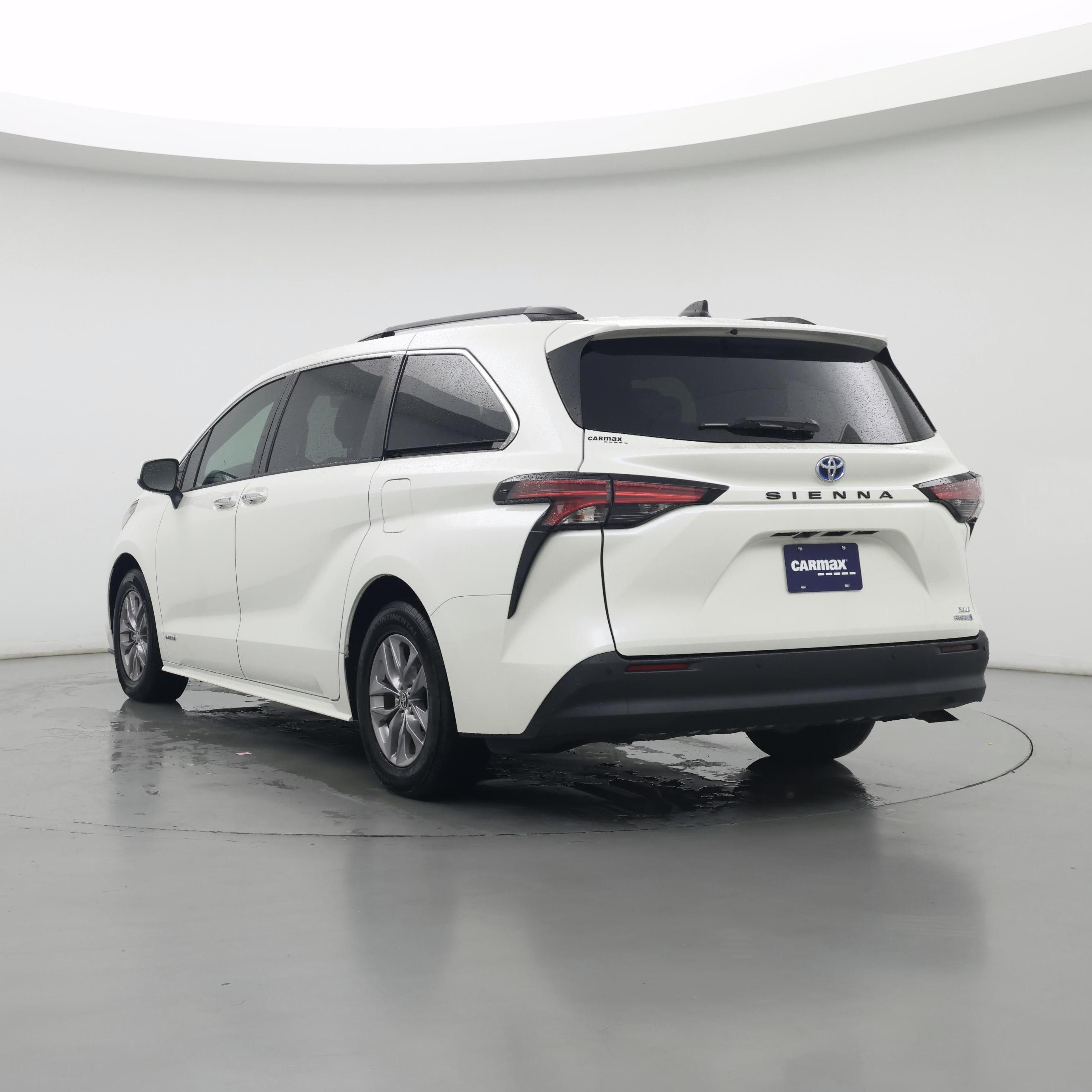 Thumbnail: 2021 Toyota Sienna - 2