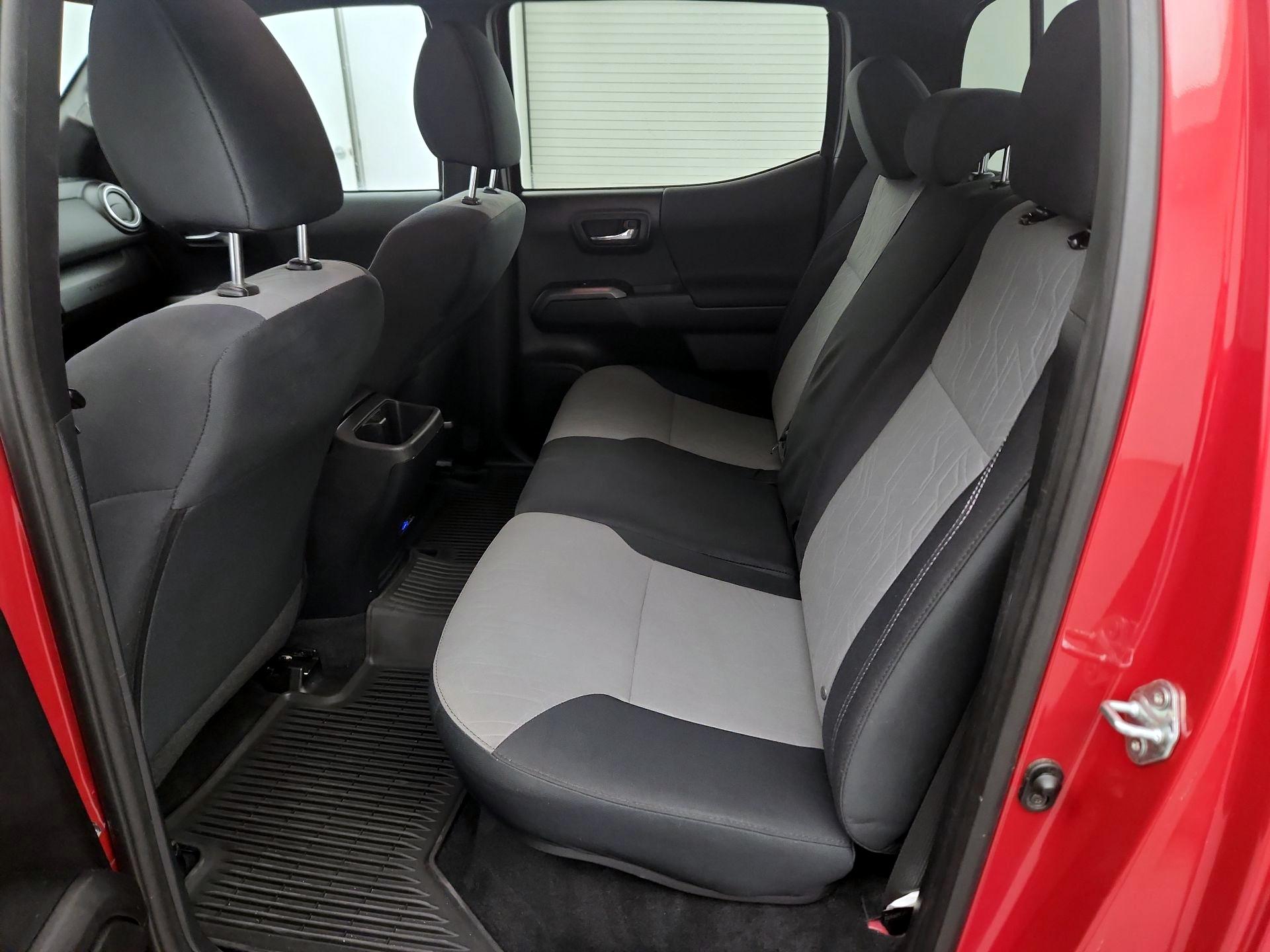 Thumbnail: 2021 Toyota Tacoma - 19