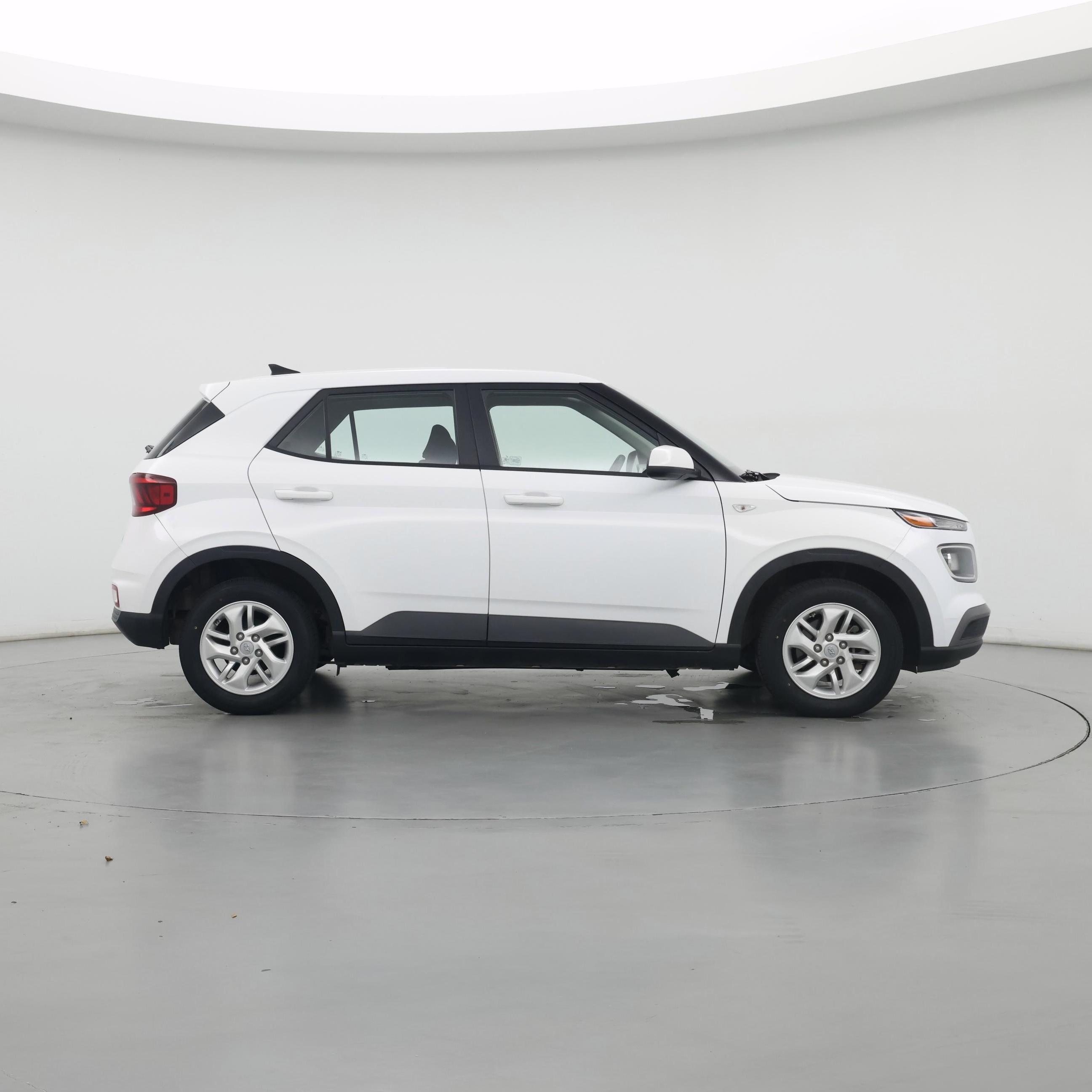 Thumbnail: 2021 Hyundai Venue - 7
