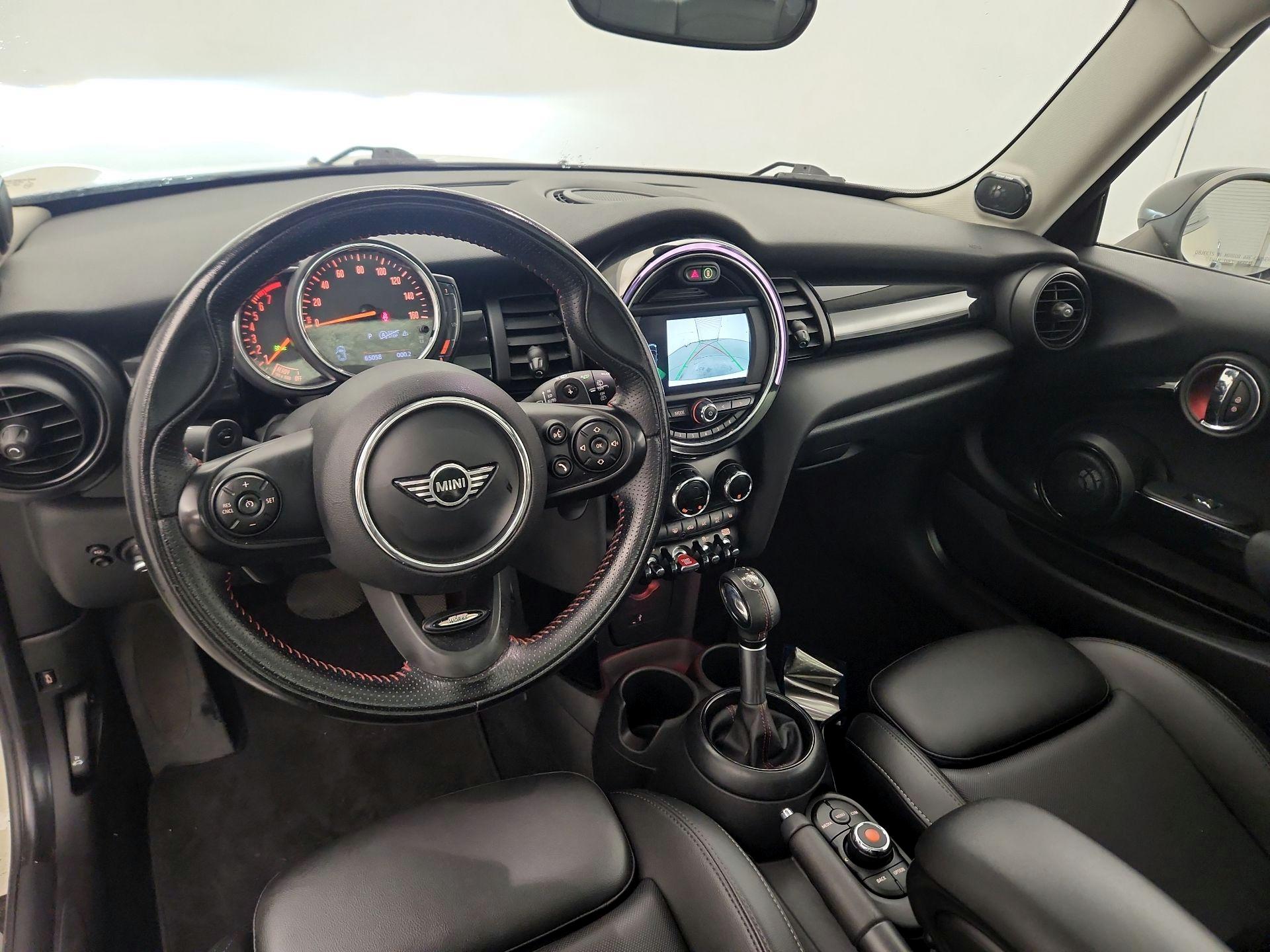Thumbnail: 2019 MINI Cooper Hardtop - 9