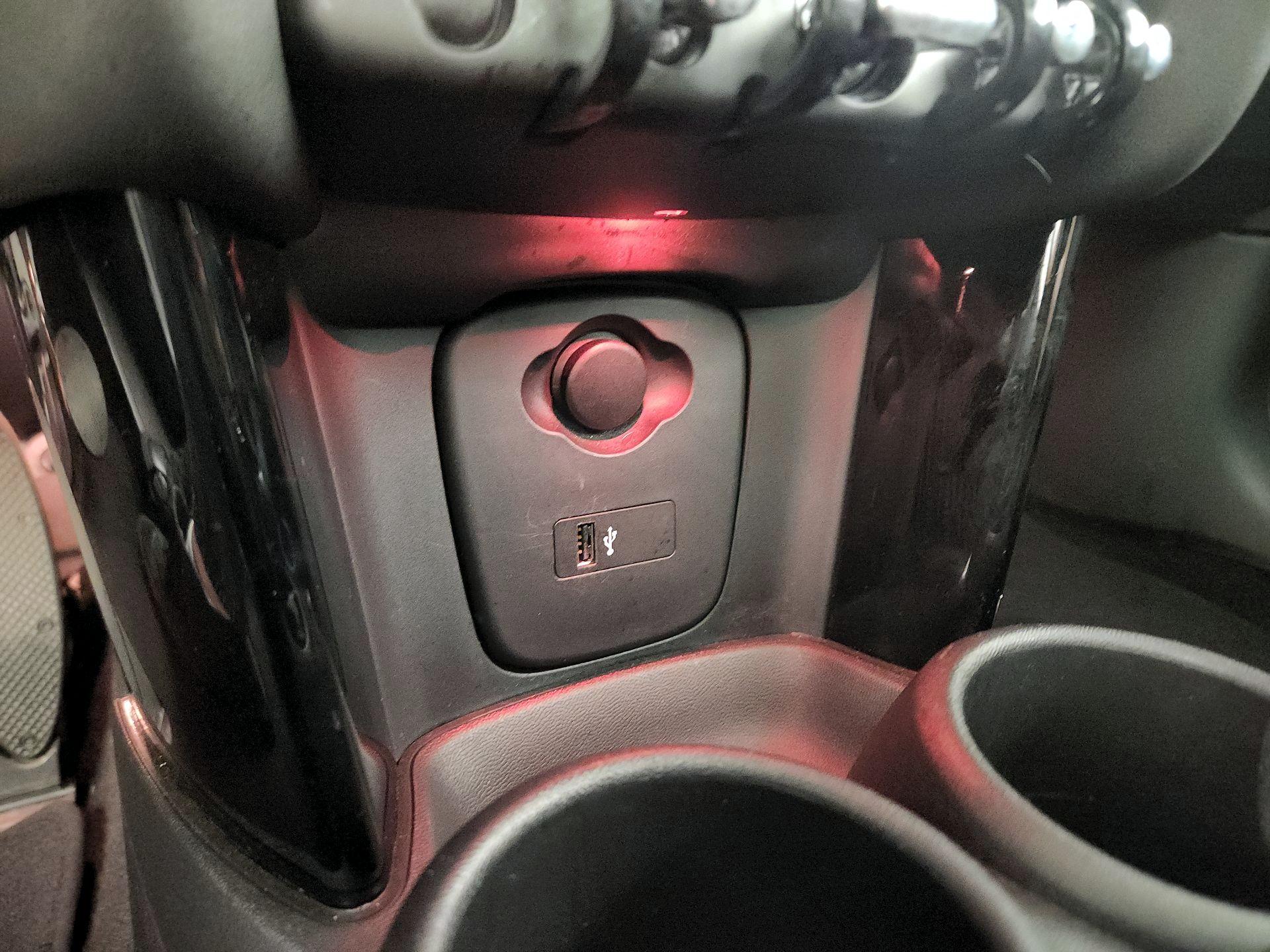 Thumbnail: 2019 MINI Cooper Hardtop - 18