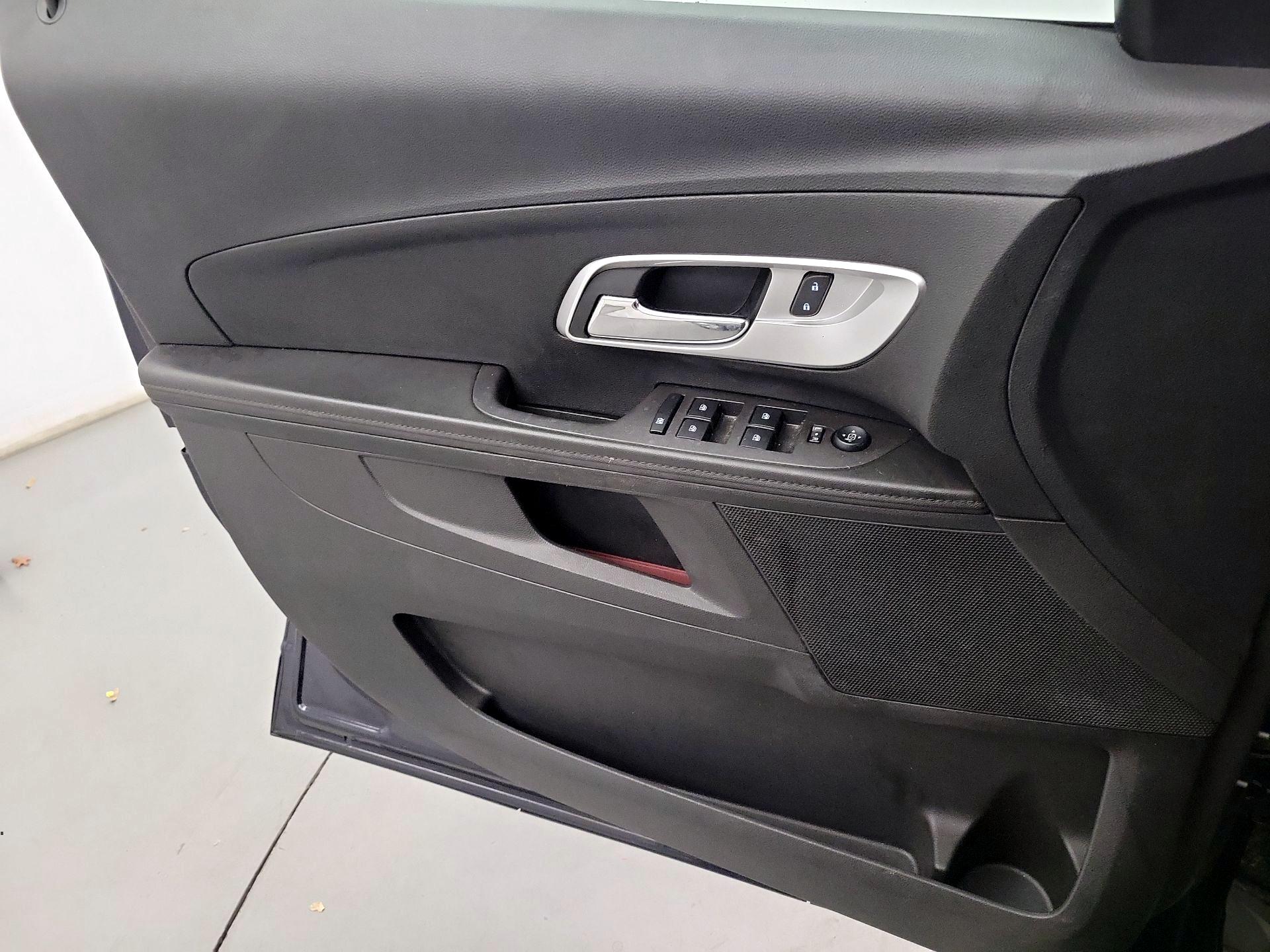 Thumbnail: 2015 Chevrolet Equinox - 11