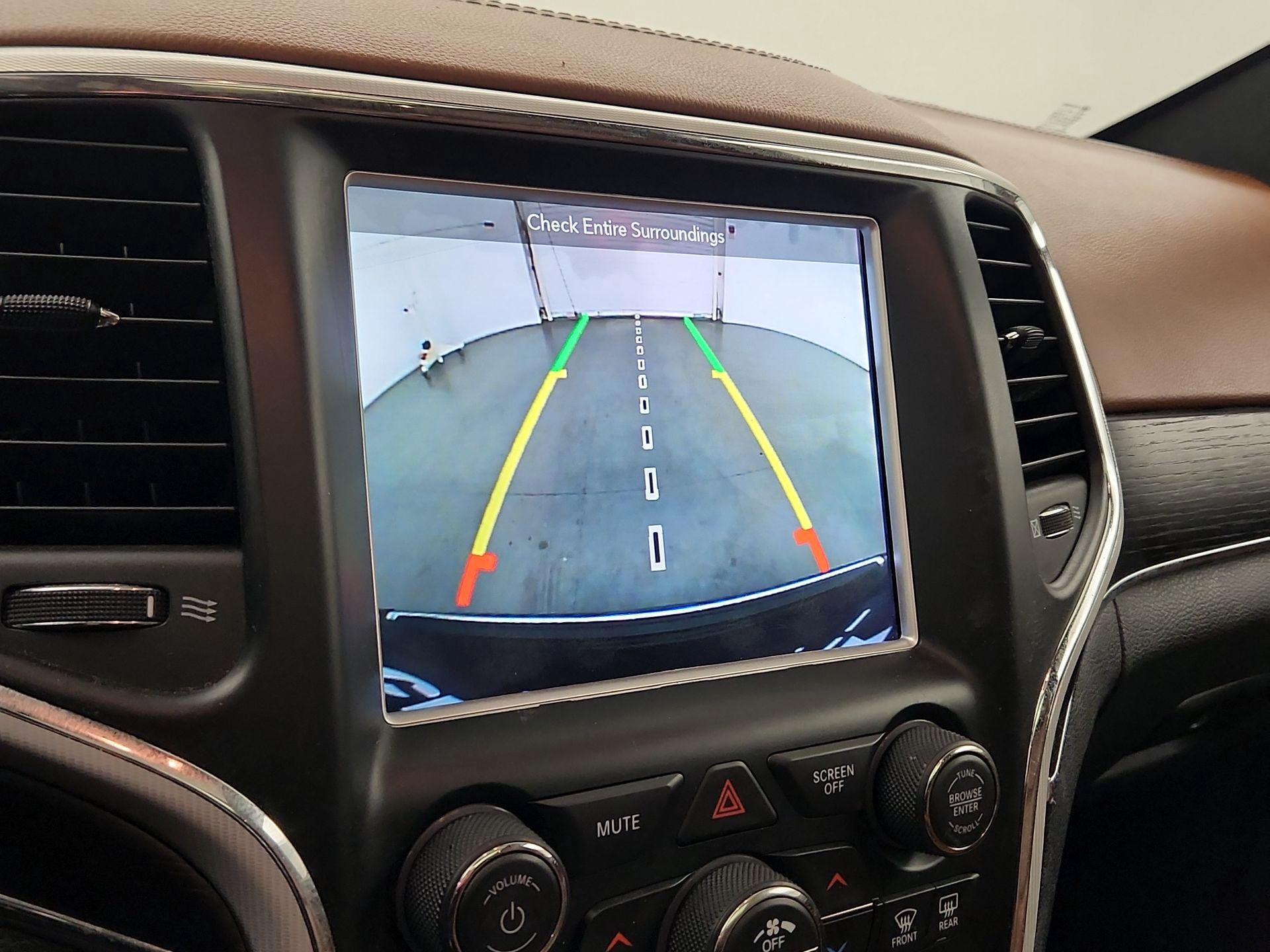 Thumbnail: 2018 Jeep Grand Cherokee - 13