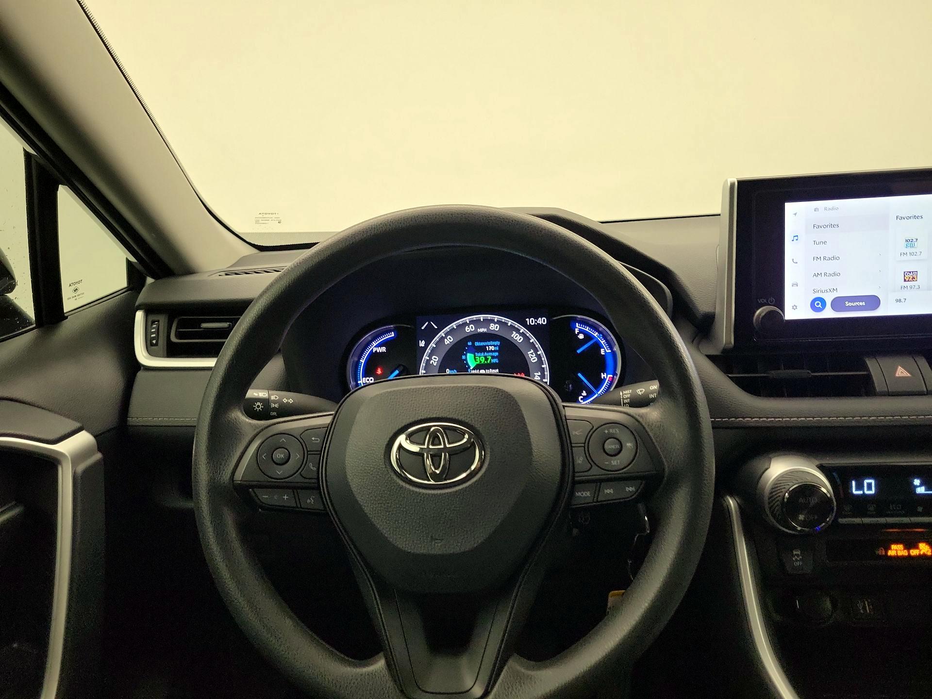 Thumbnail: 2024 Toyota RAV4 - 10
