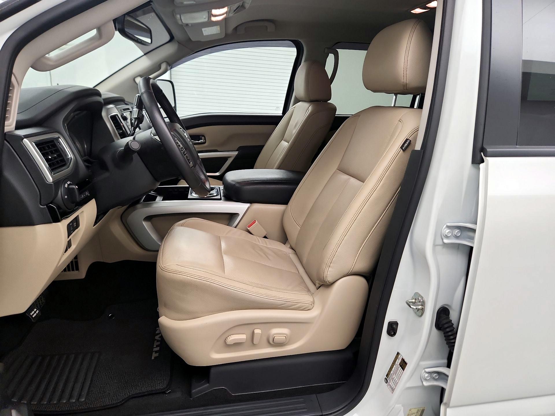Thumbnail: 2019 Nissan Titan - 11