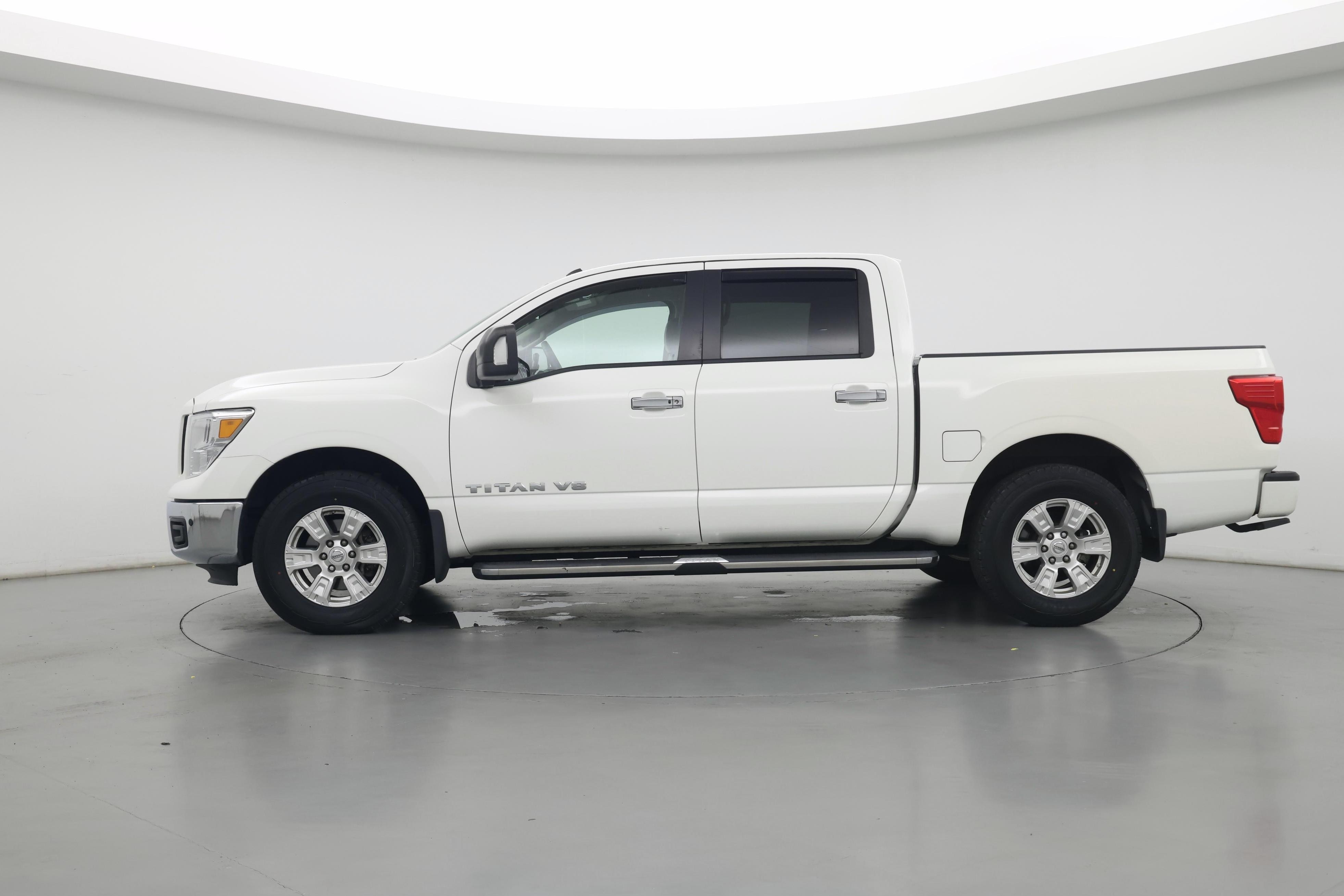 Thumbnail: 2019 Nissan Titan - 3