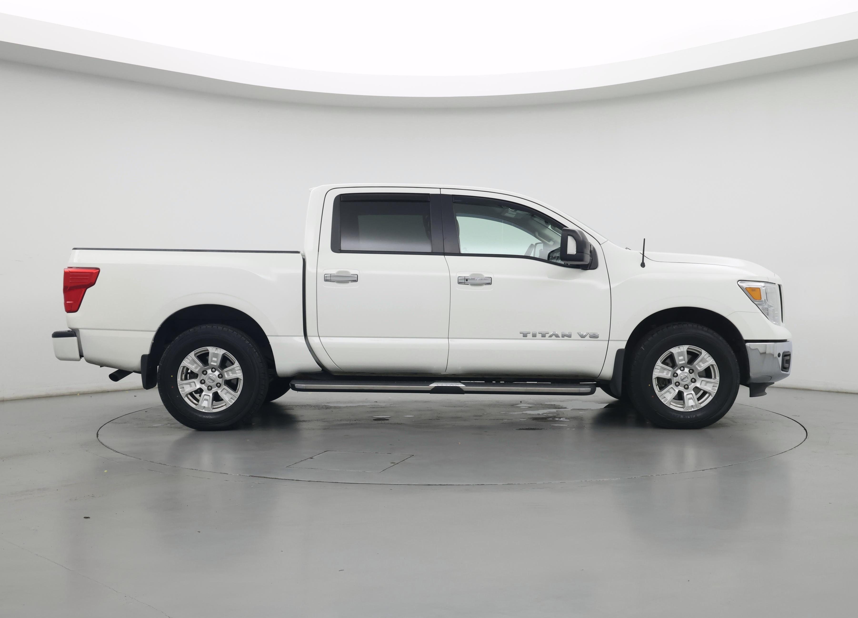 Thumbnail: 2019 Nissan Titan - 7