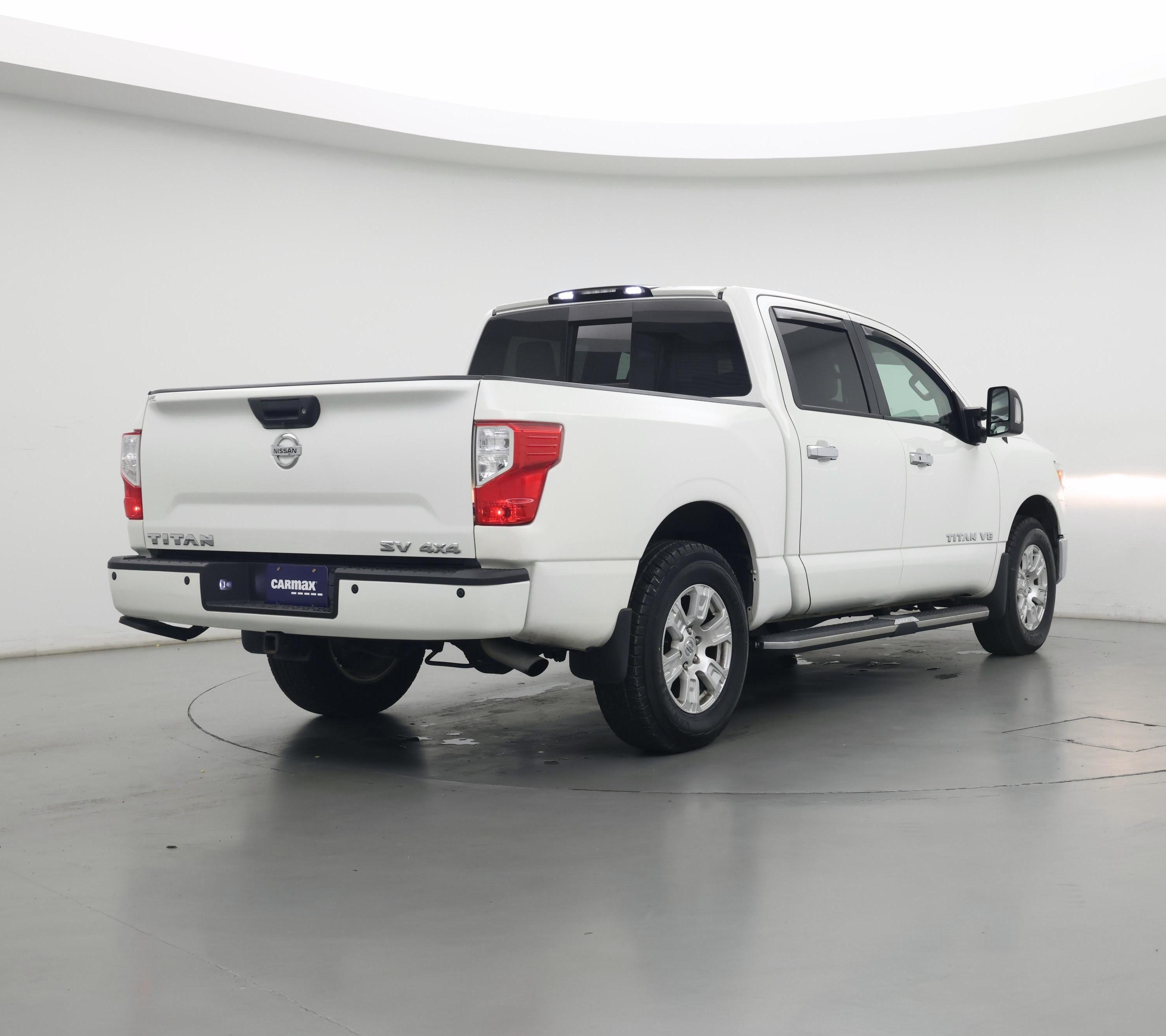 Thumbnail: 2019 Nissan Titan - 8