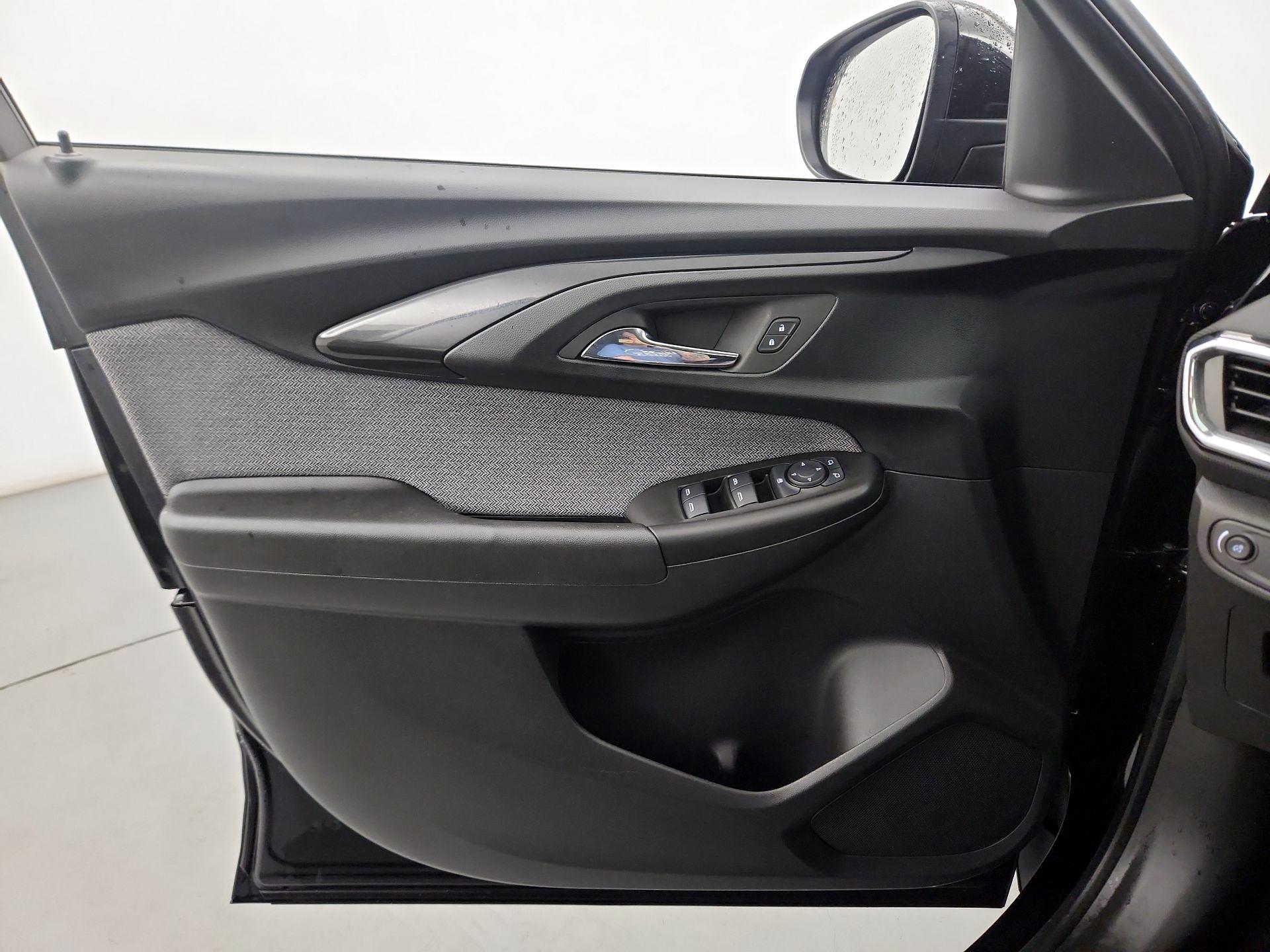 Thumbnail: 2022 Chevrolet TrailBlazer - 12