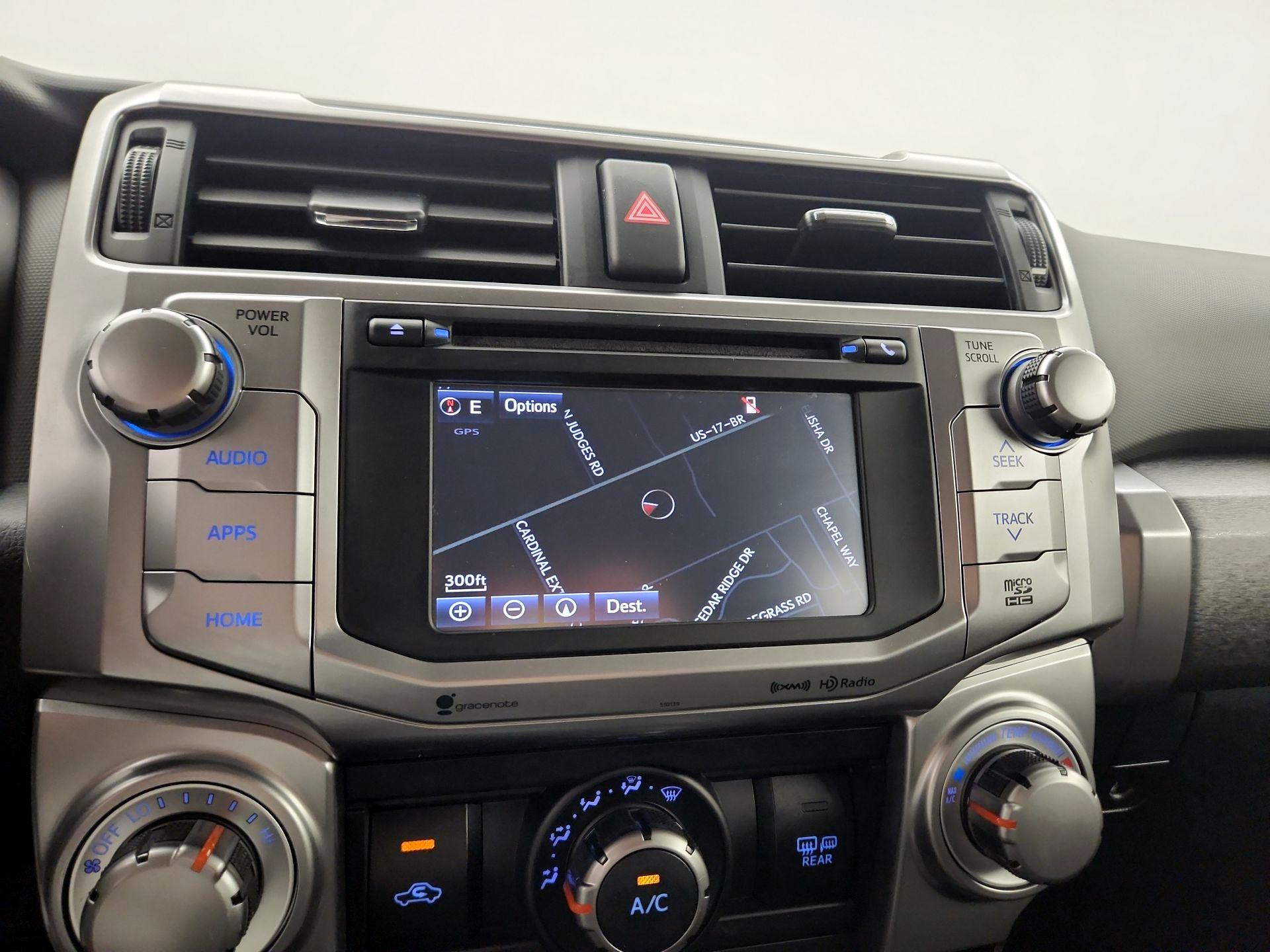 Thumbnail: 2016 Toyota 4Runner - 14