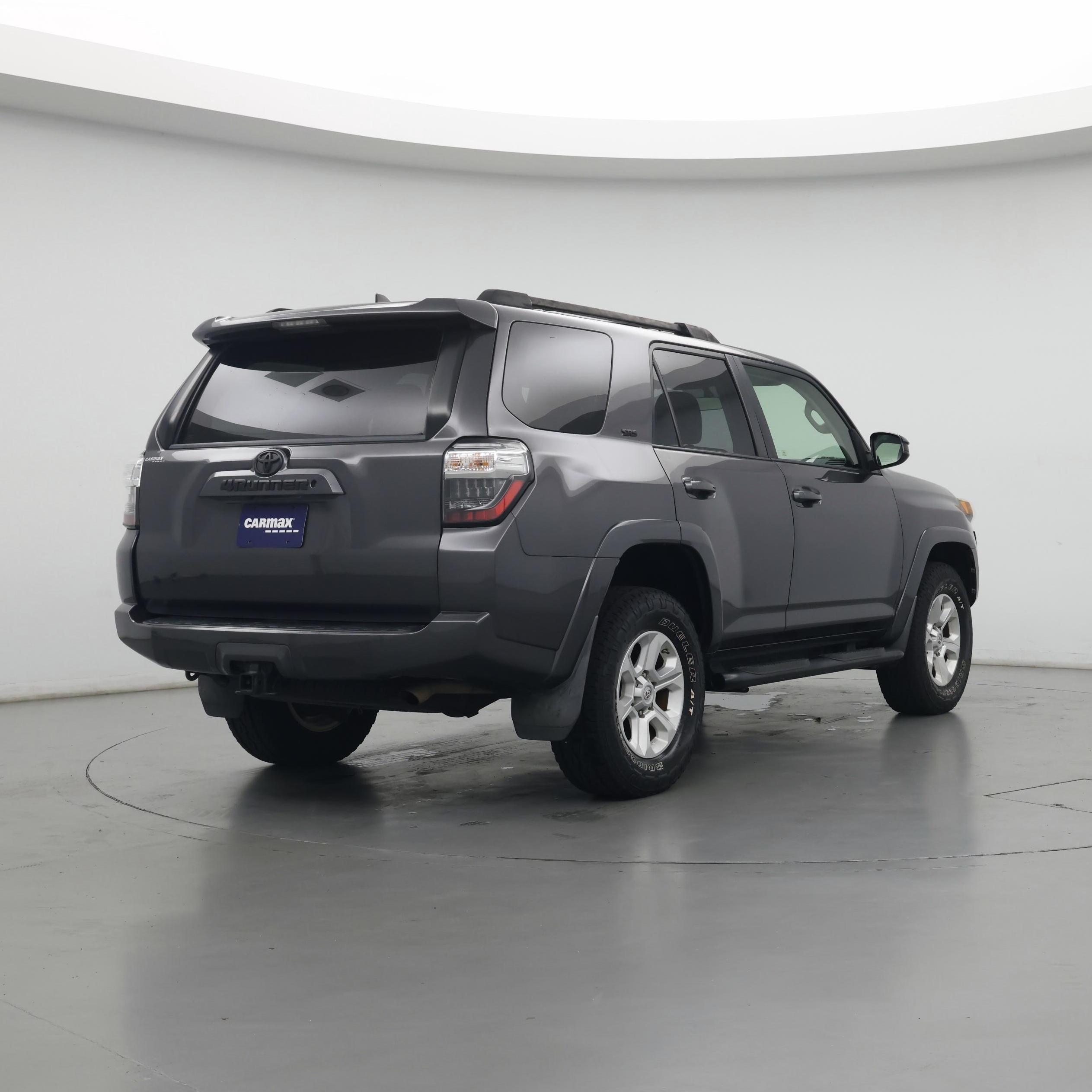 Thumbnail: 2016 Toyota 4Runner - 8