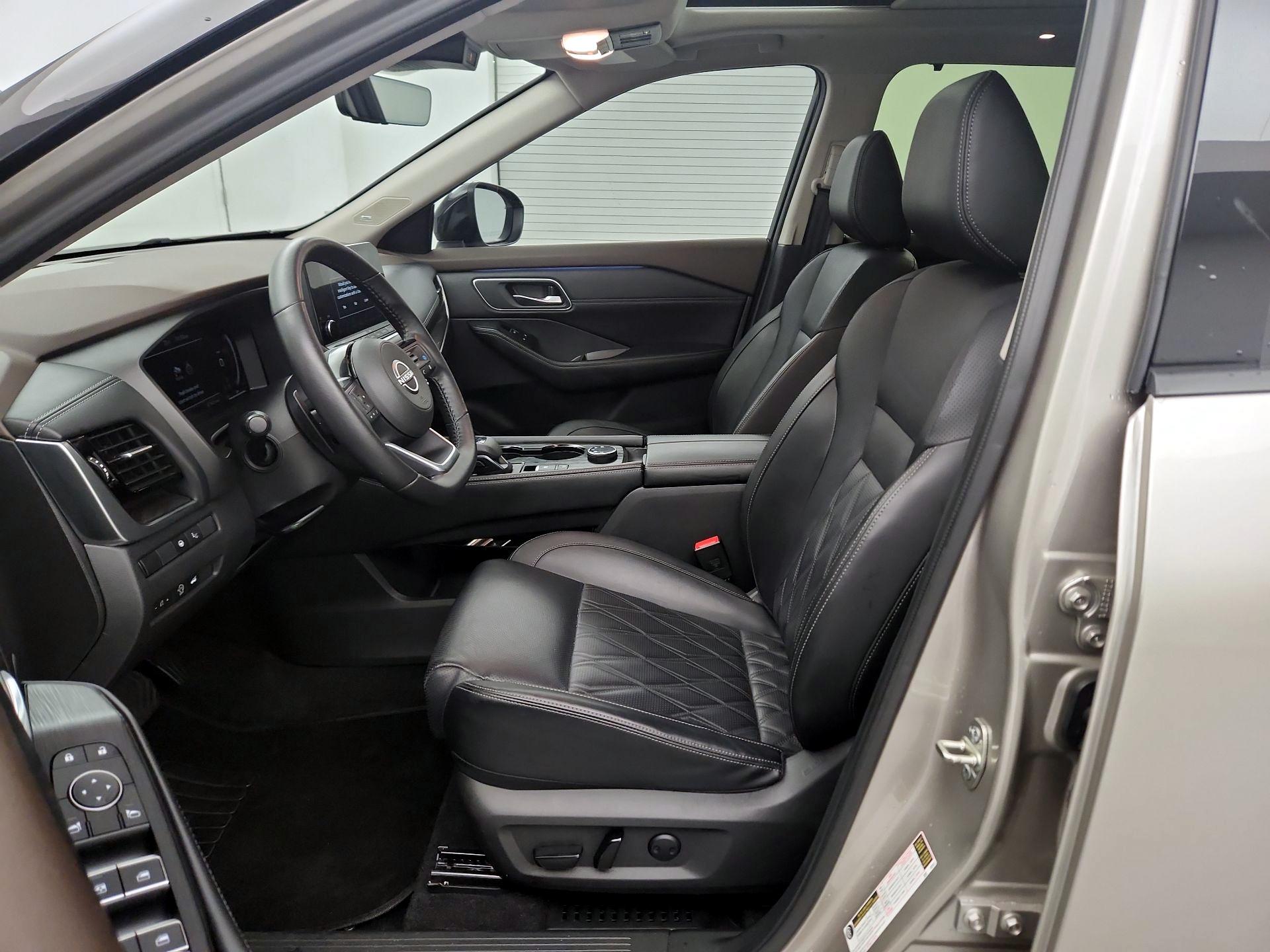 Thumbnail: 2023 Nissan Rogue - 11