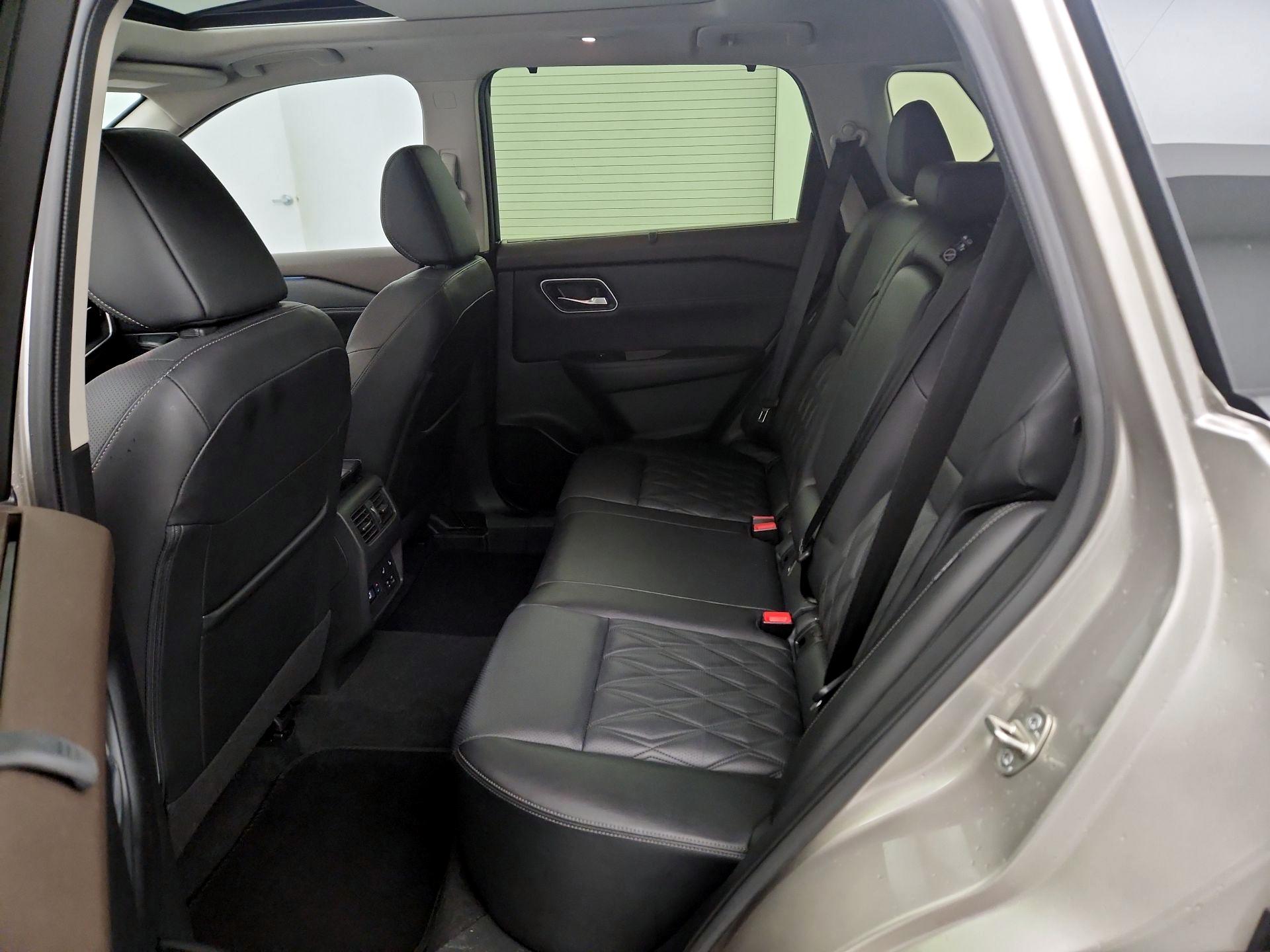 Thumbnail: 2023 Nissan Rogue - 19