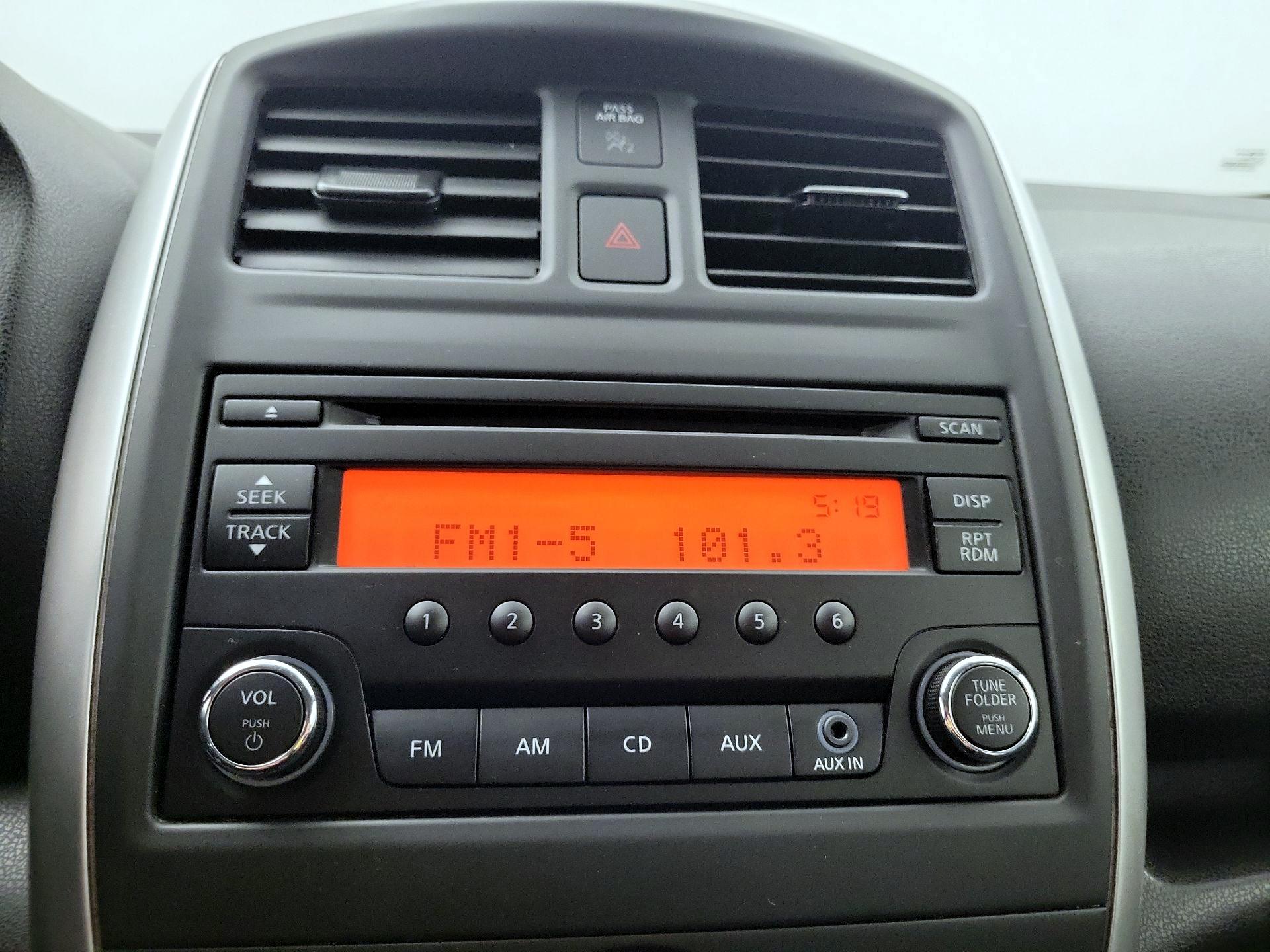 Thumbnail: 2017 Nissan Versa Note - 14