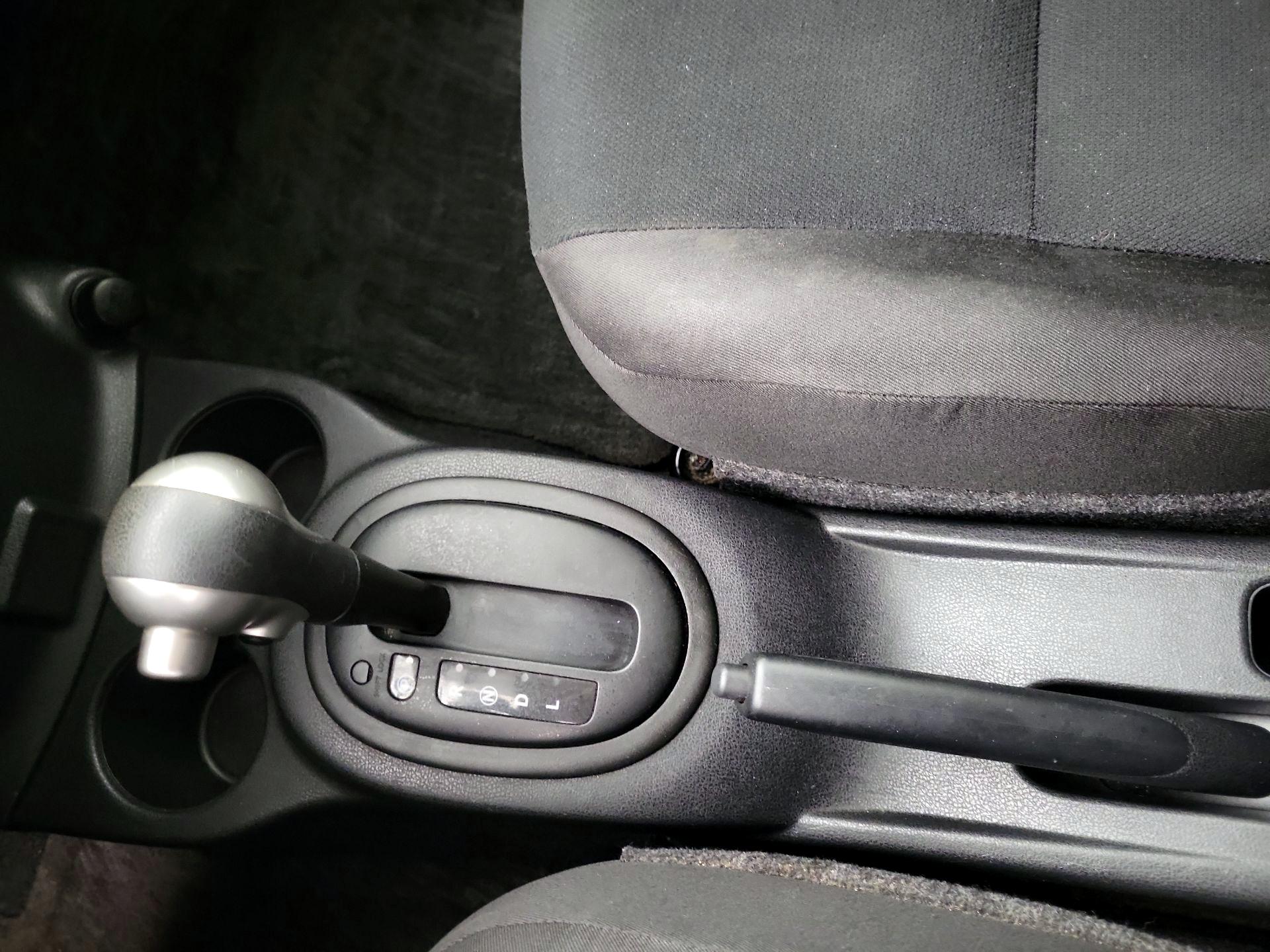 Thumbnail: 2017 Nissan Versa Note - 16