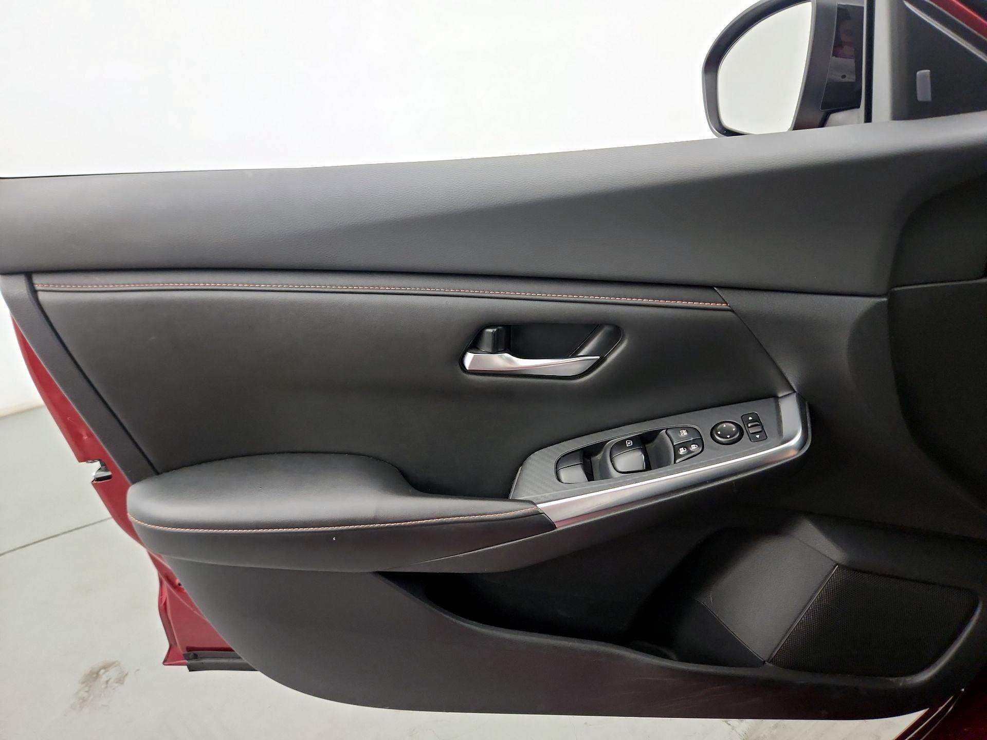 Thumbnail: 2021 Nissan Sentra - 12