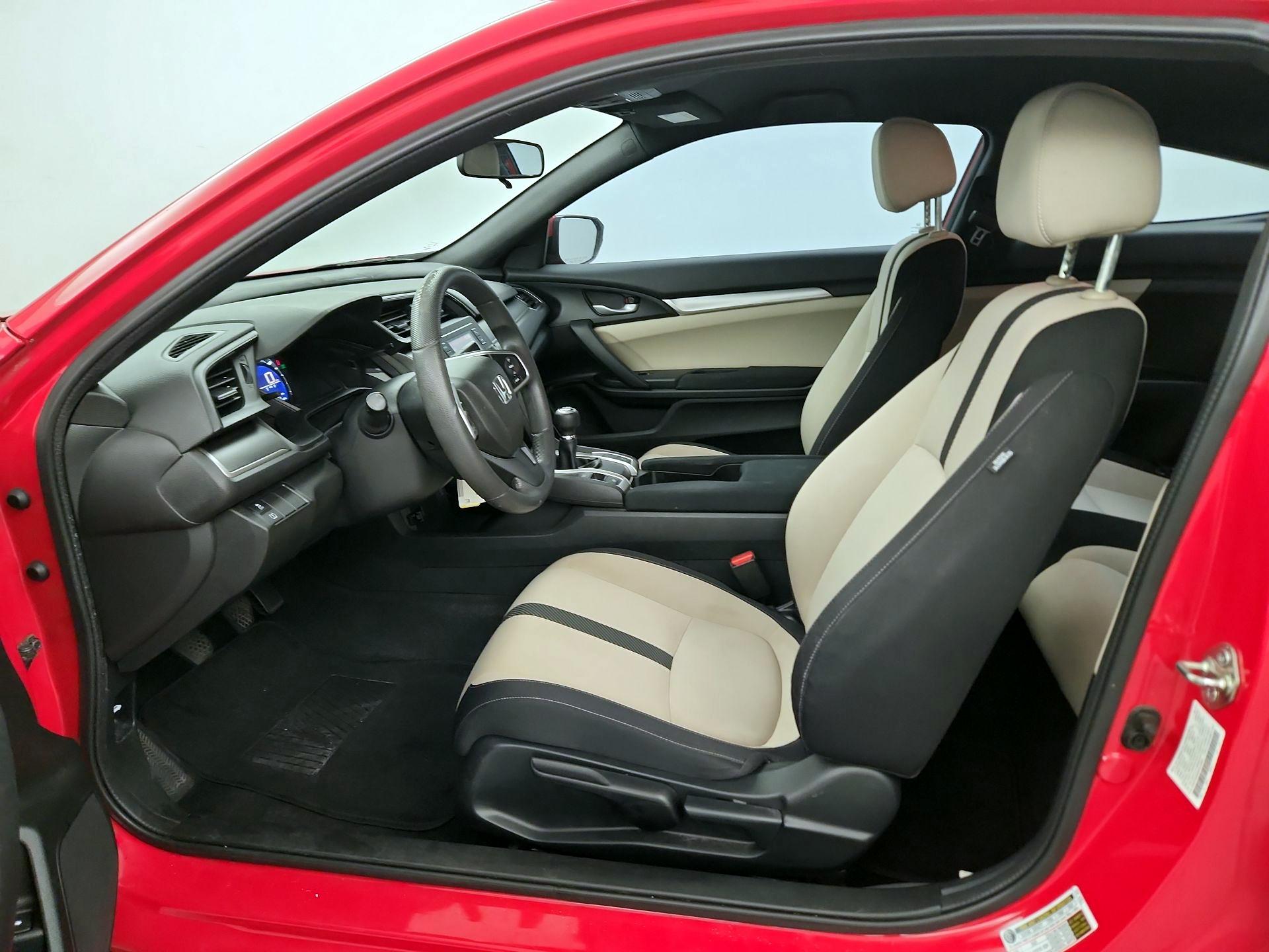 Thumbnail: 2016 Honda Civic - 11