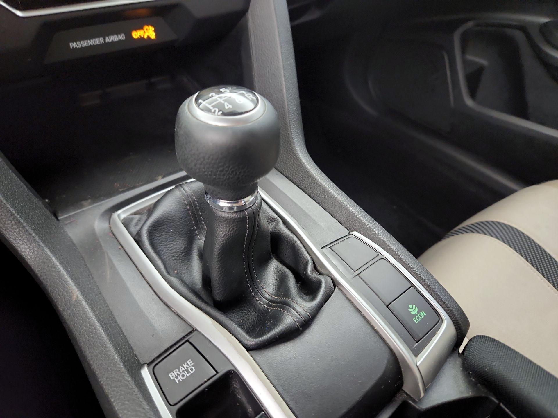 Thumbnail: 2016 Honda Civic - 17