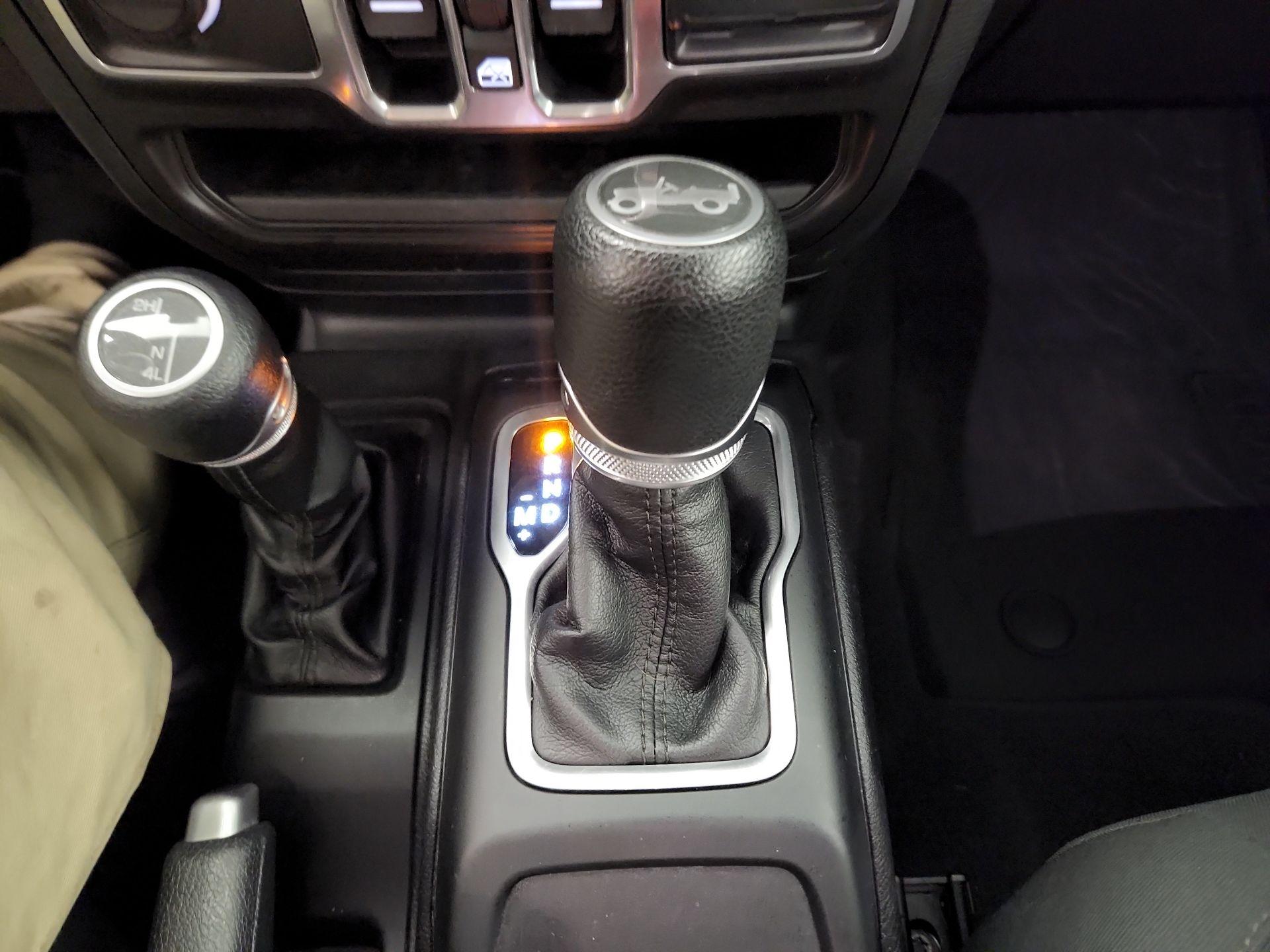Thumbnail: 2018 Jeep Wrangler - 17