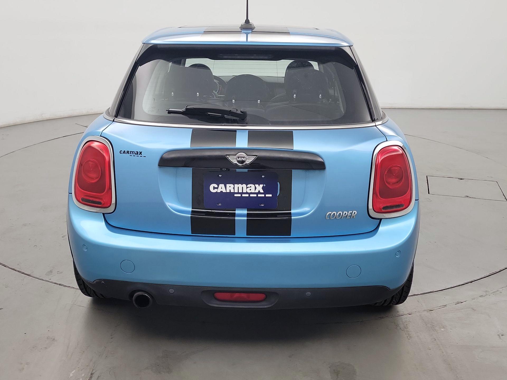 Thumbnail: 2016 MINI Cooper Hardtop - 6