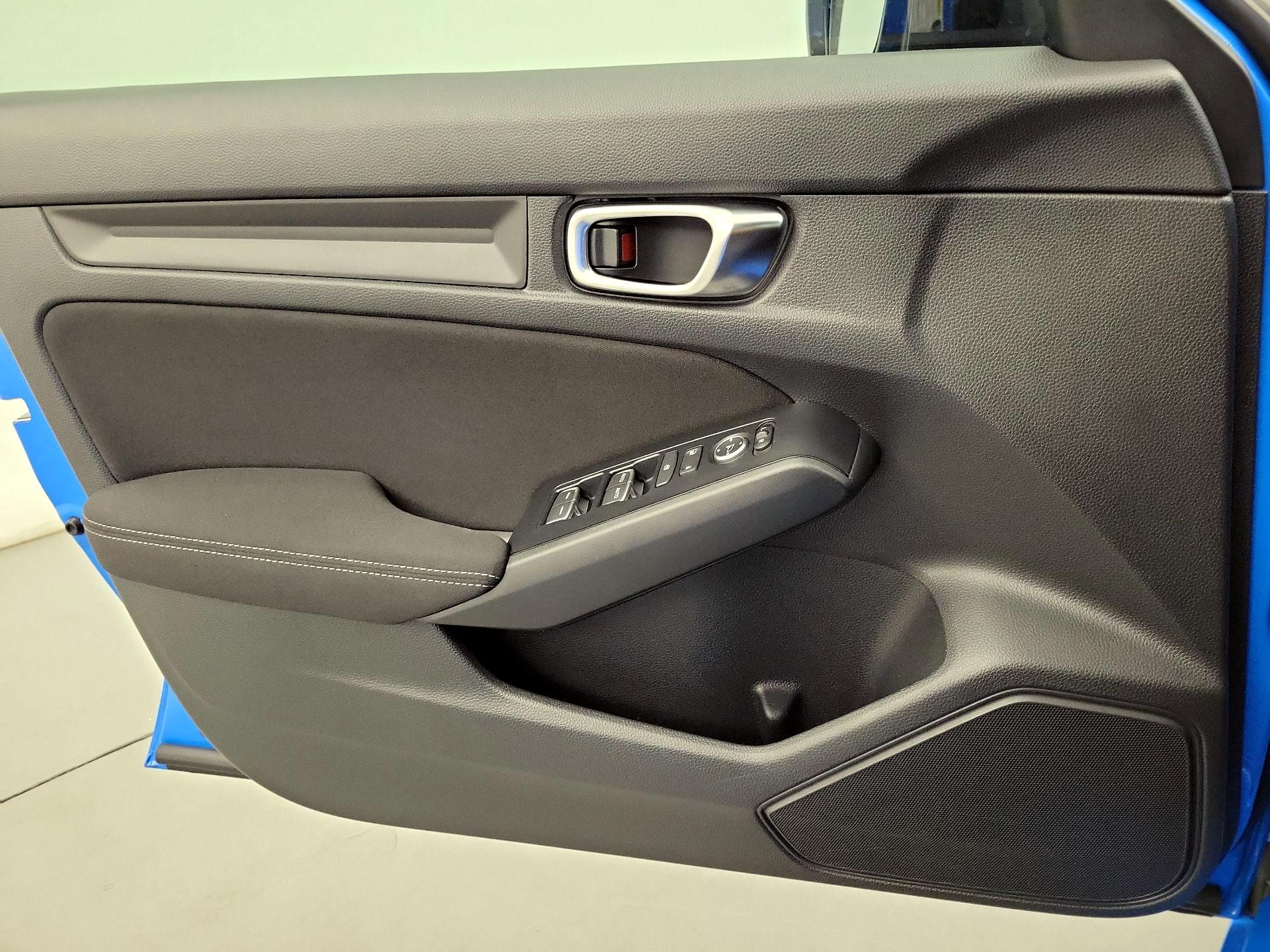 Thumbnail: 2024 Honda Civic - 12