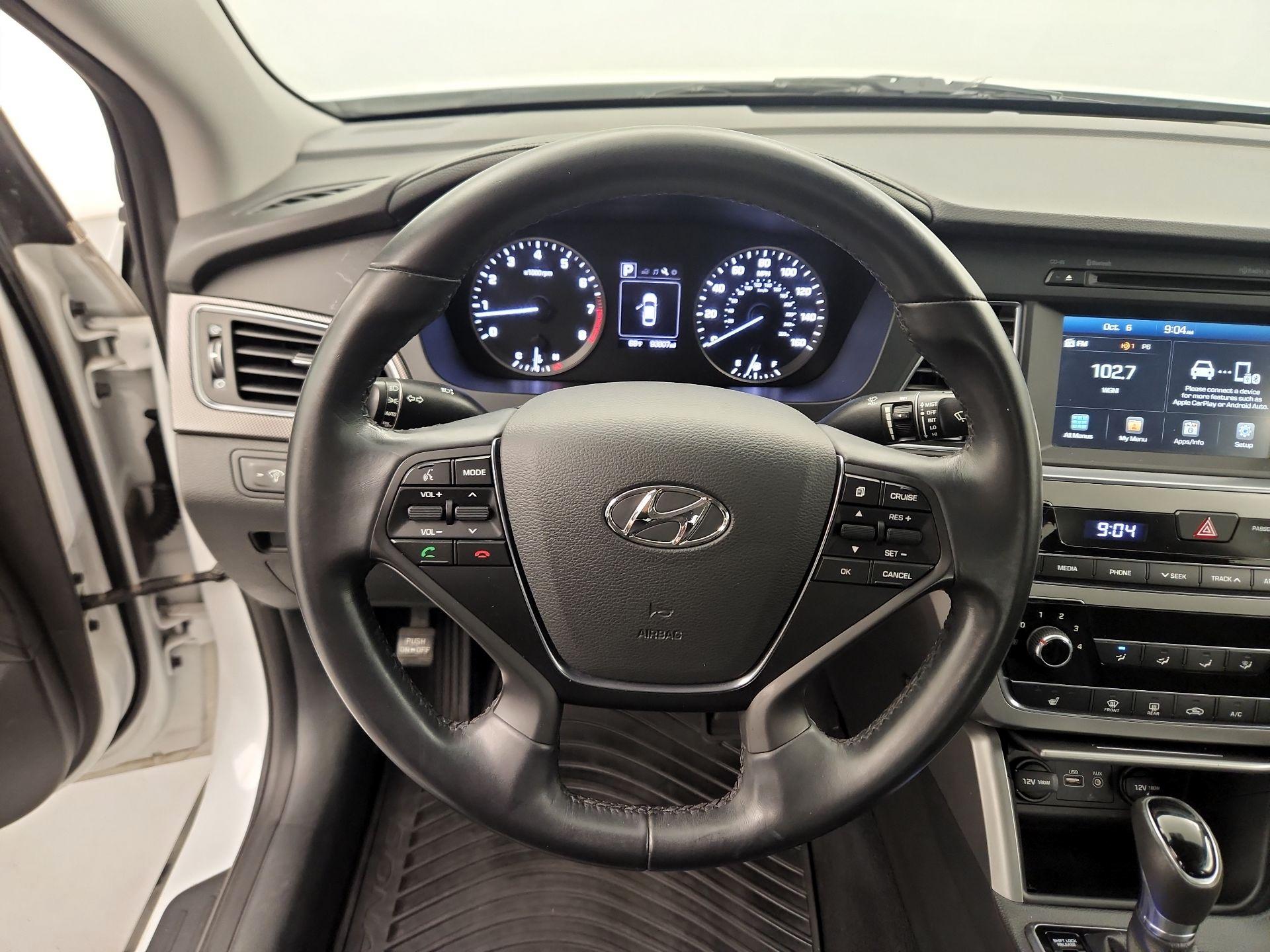 Thumbnail: 2017 Hyundai Sonata - 10